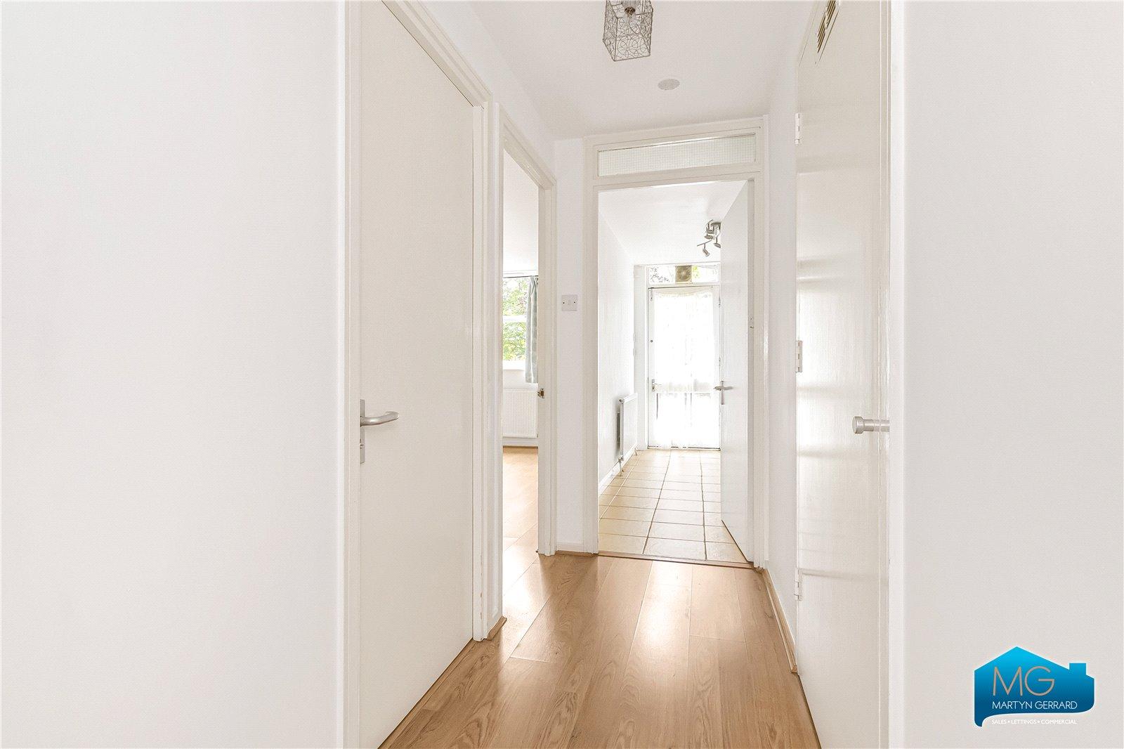1 bedroom Ground Floor Flat to rent - Martyn Gerrard