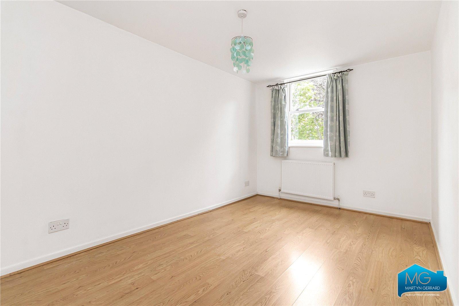 1 bedroom Ground Floor Flat to rent - Martyn Gerrard