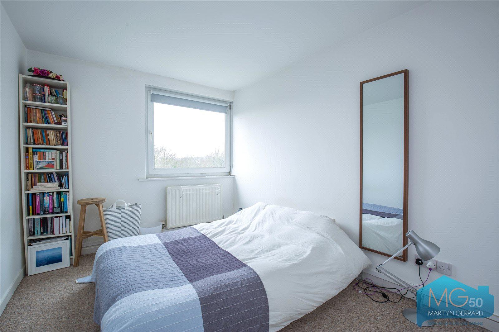 1 bedroom Apartment to rent - Martyn Gerrard