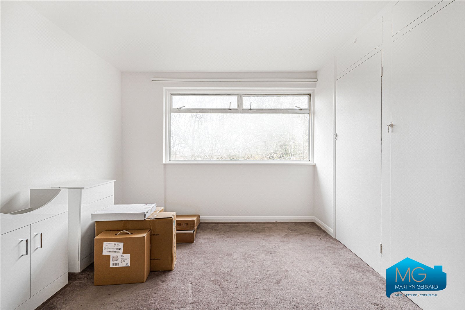 1 bedroom Apartment to rent - Martyn Gerrard