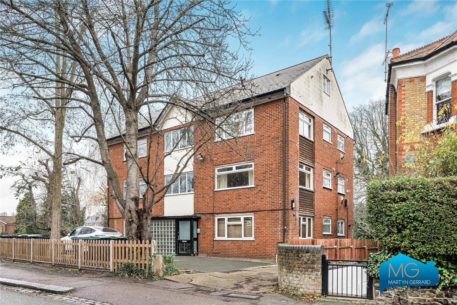 1 bedroom Apartment to rent - Martyn Gerrard