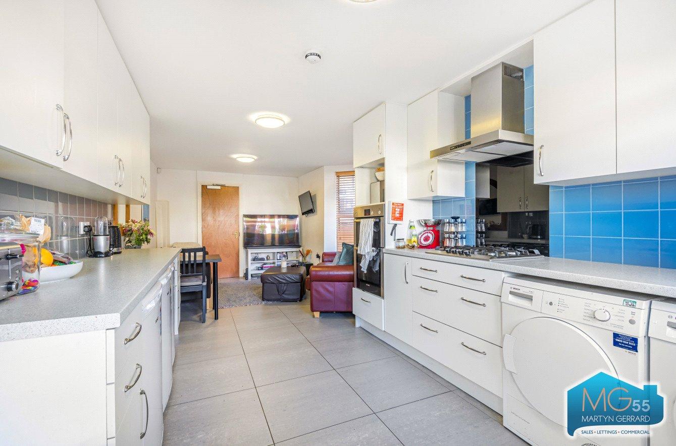 5 bedroom Terraced House to rent - Martyn Gerrard