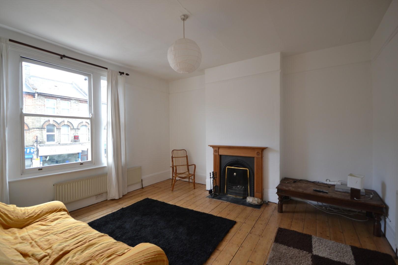 3 bedroom Apartment to rent - Martyn Gerrard