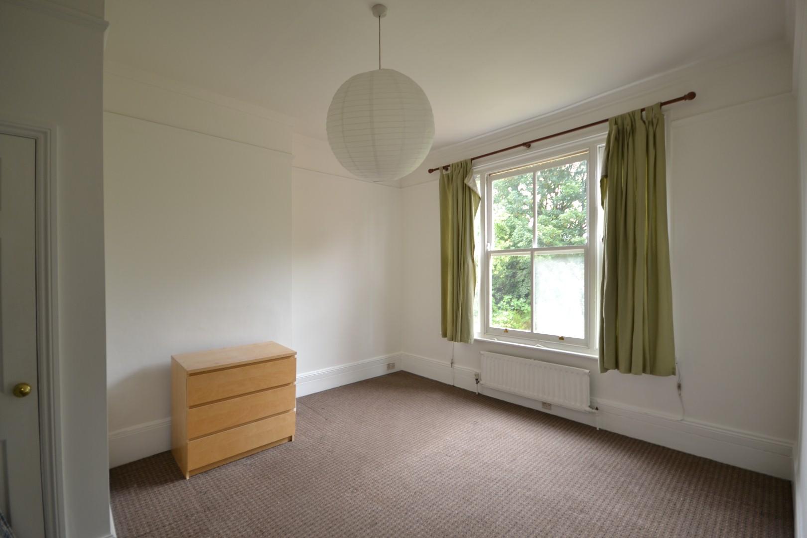 3 bedroom Apartment to rent - Martyn Gerrard