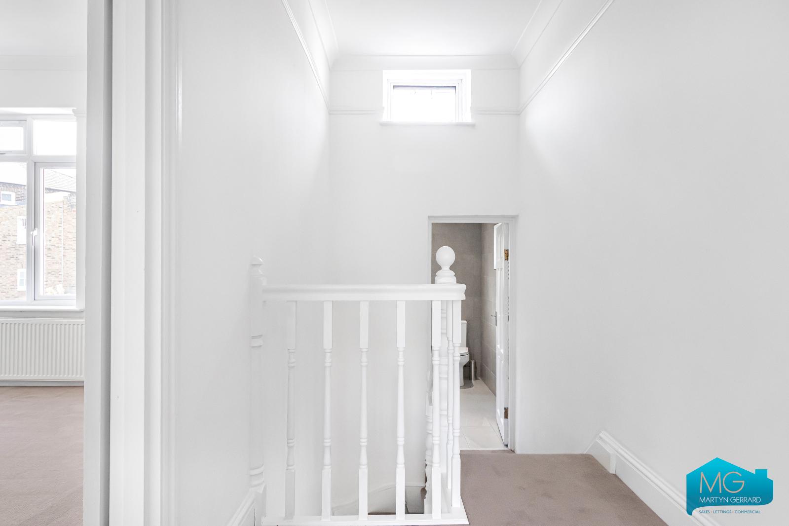 4 bedroom Semi-Detached House to rent - Martyn Gerrard