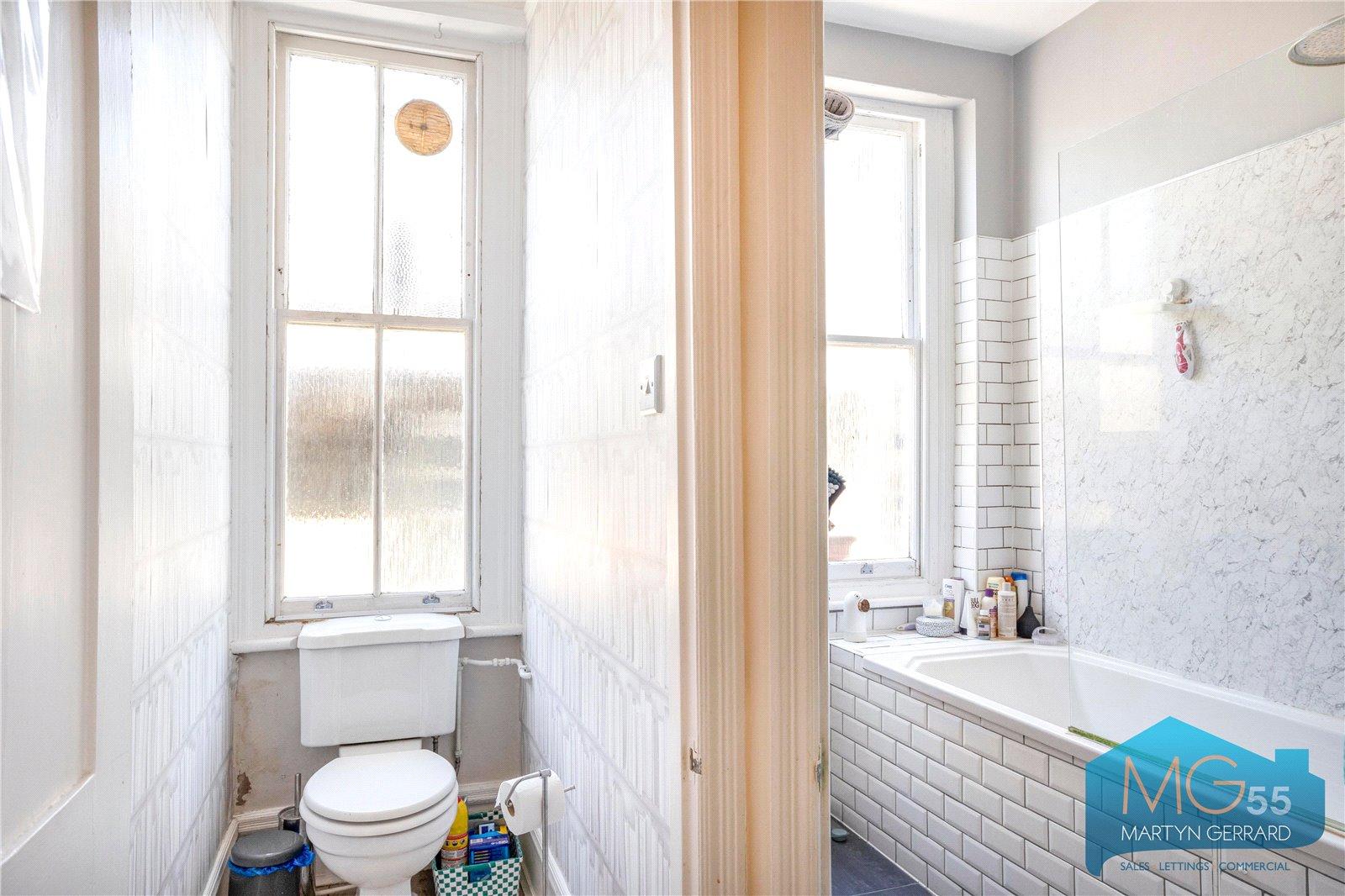 3 bedroom Apartment to rent - Martyn Gerrard