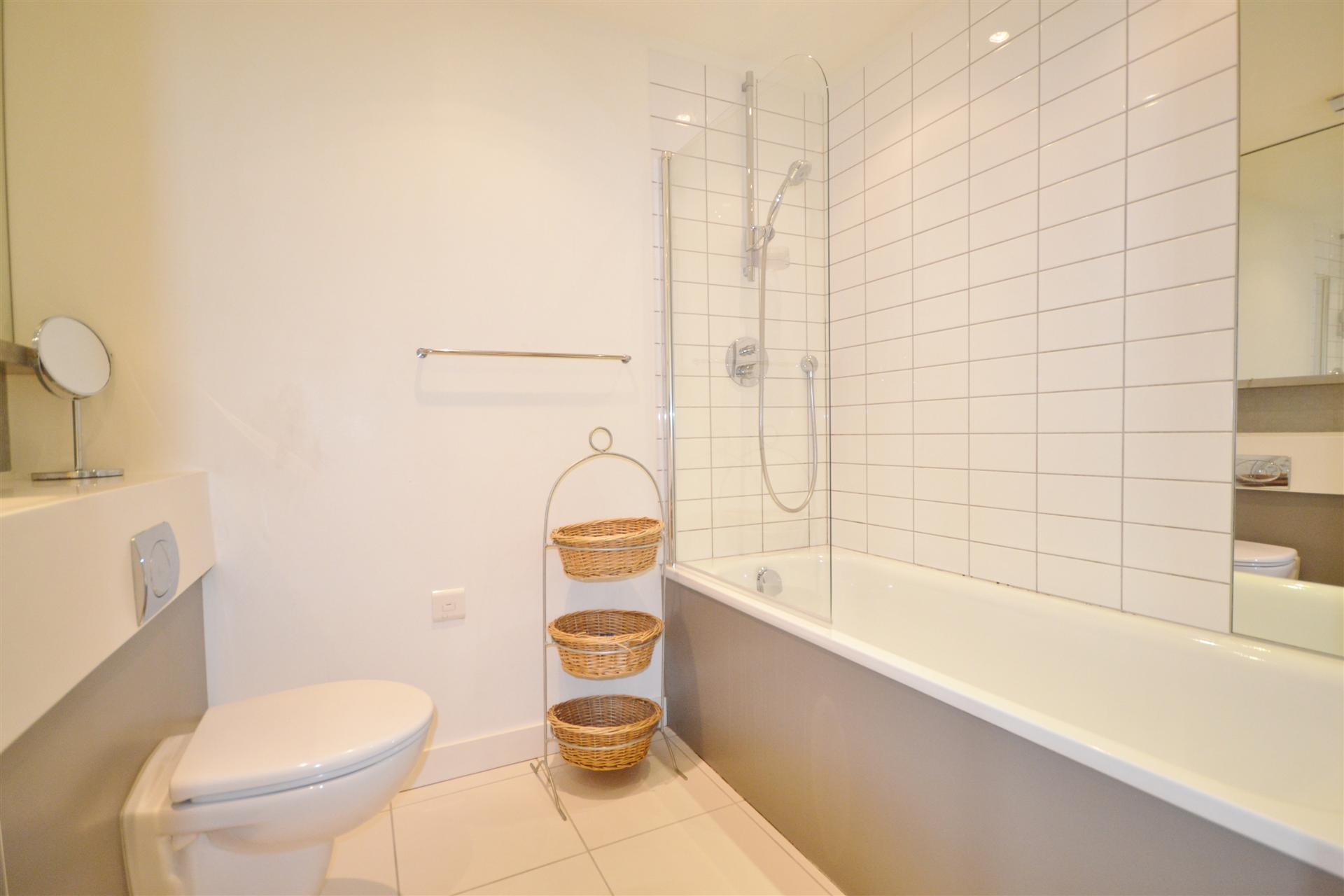 1 bedroom Apartment to rent + ' - Martyn Gerrard