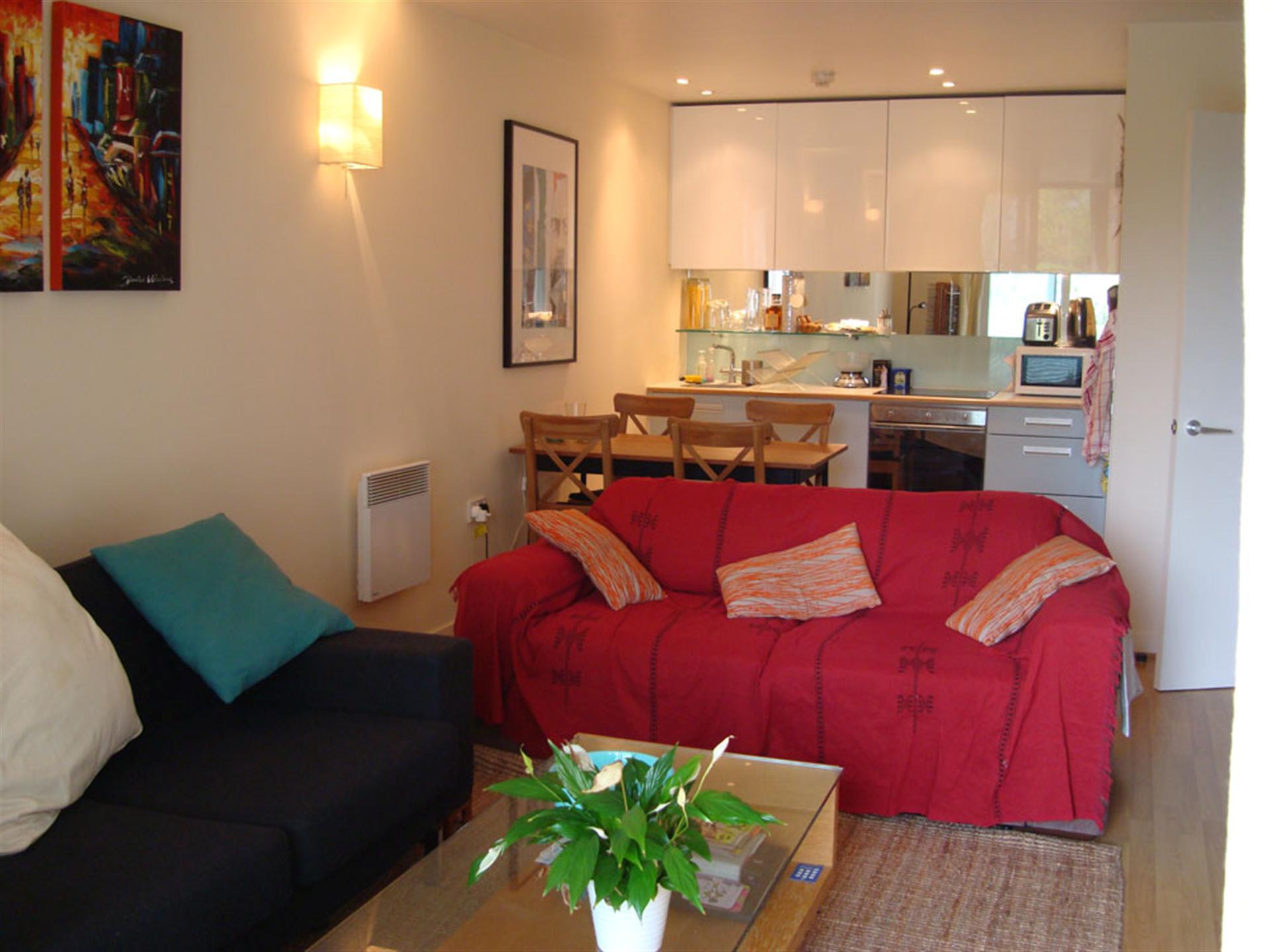 1 bedroom Apartment to rent + ' - Martyn Gerrard