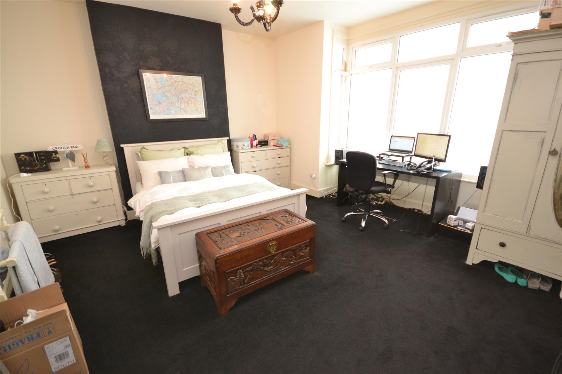 2 bedroom Apartment to rent - Martyn Gerrard