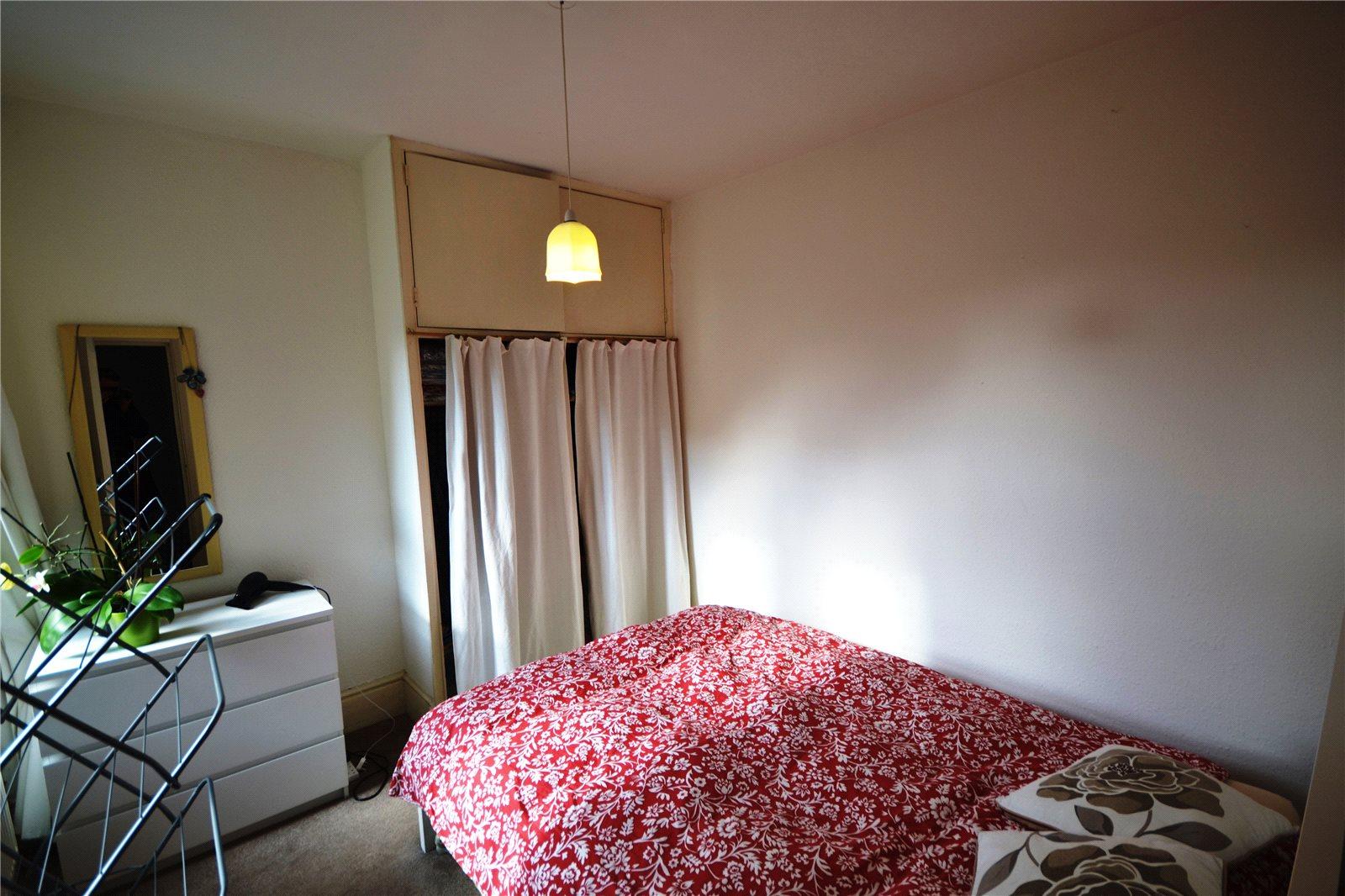 1 bedroom Terraced House to rent + ' - Martyn Gerrard