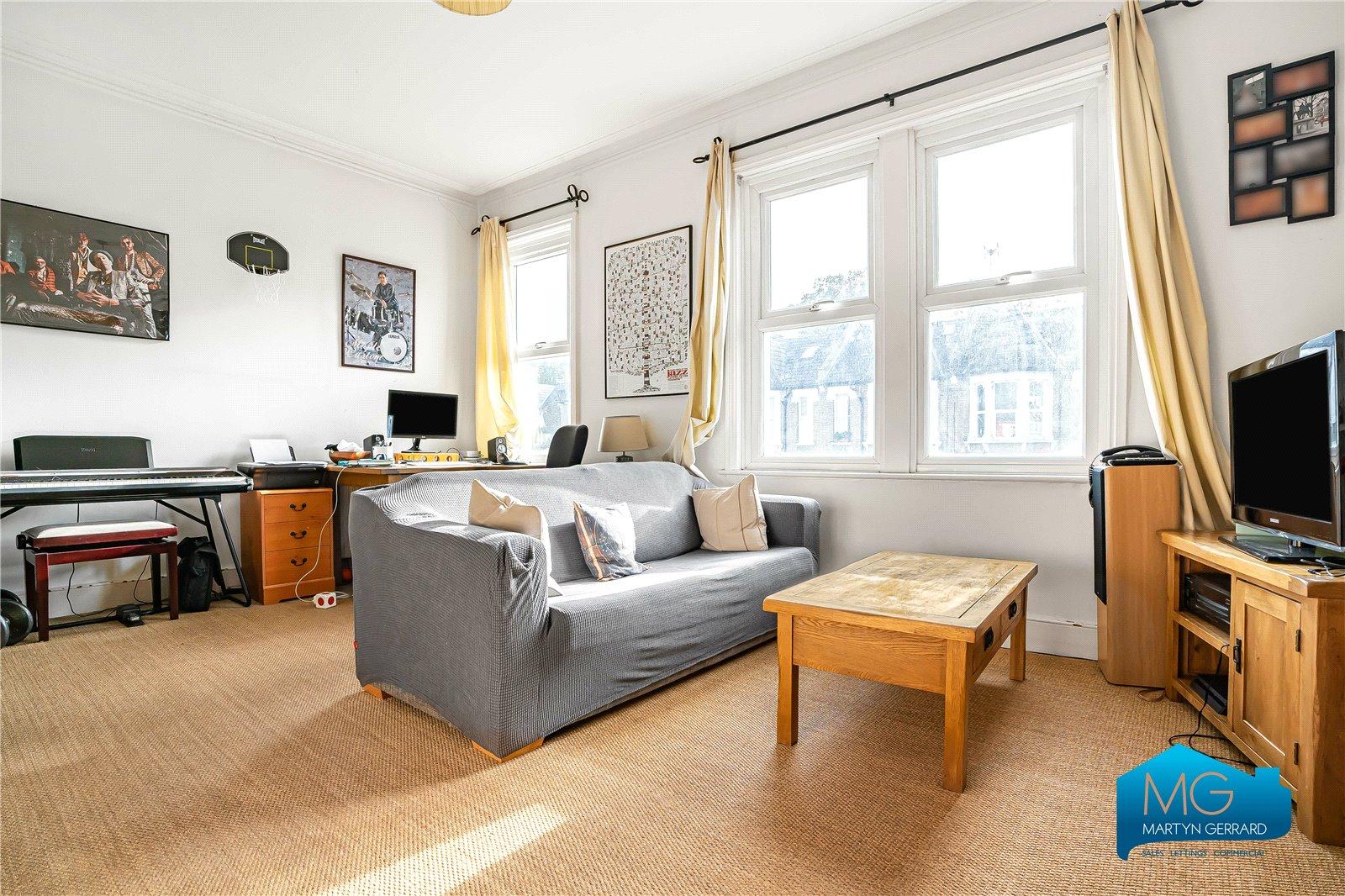 1 bedroom Apartment to rent - Martyn Gerrard