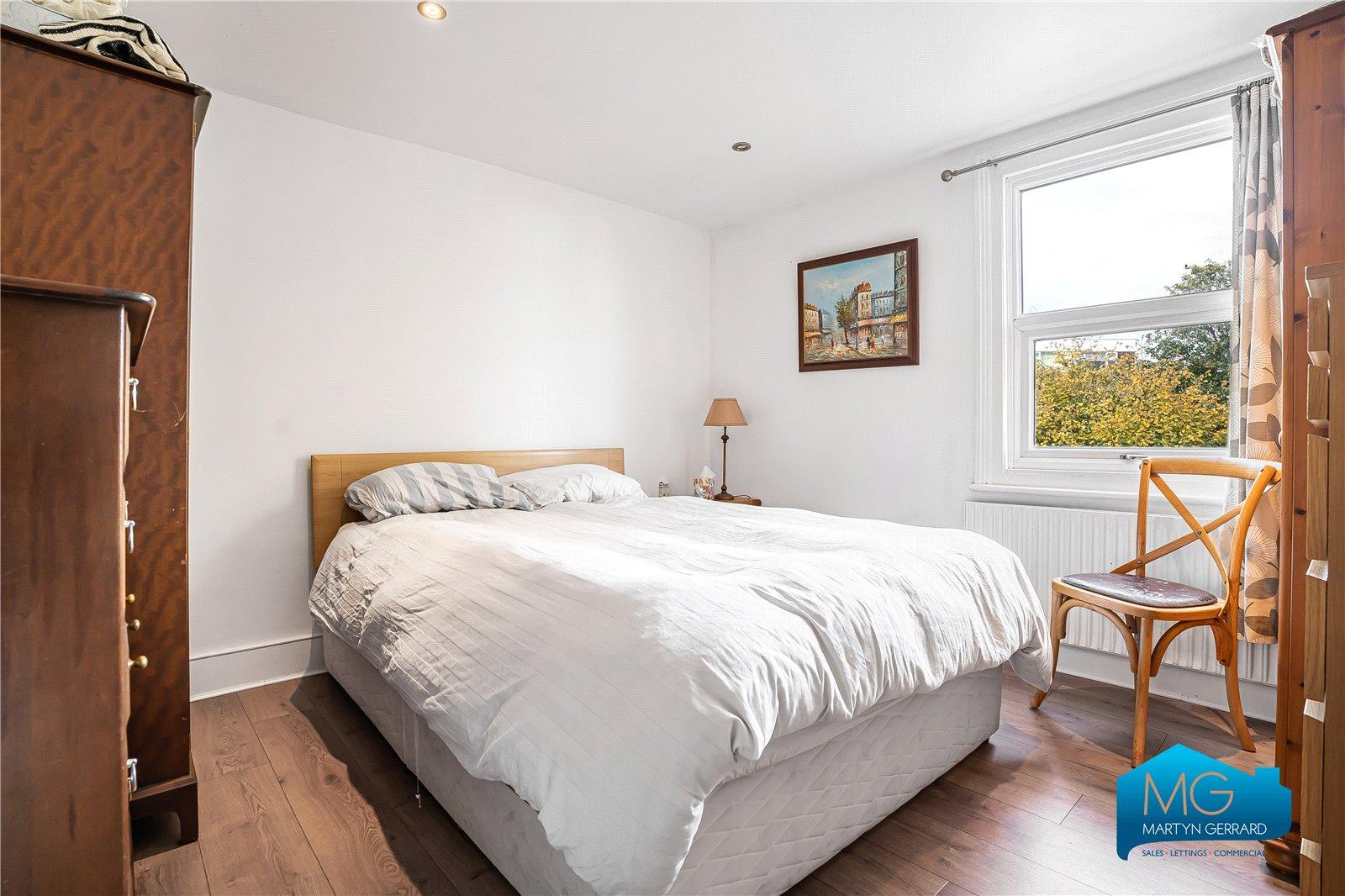 1 bedroom Apartment to rent - Martyn Gerrard