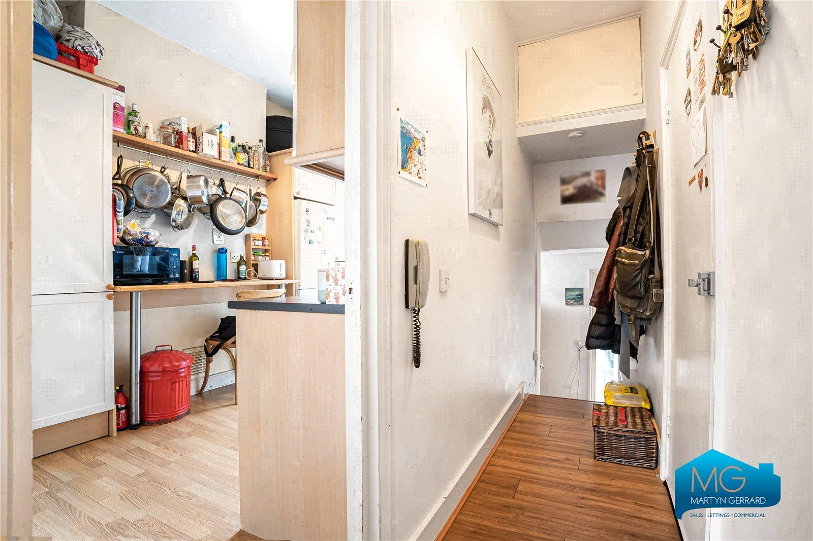 1 bedroom Apartment to rent - Martyn Gerrard