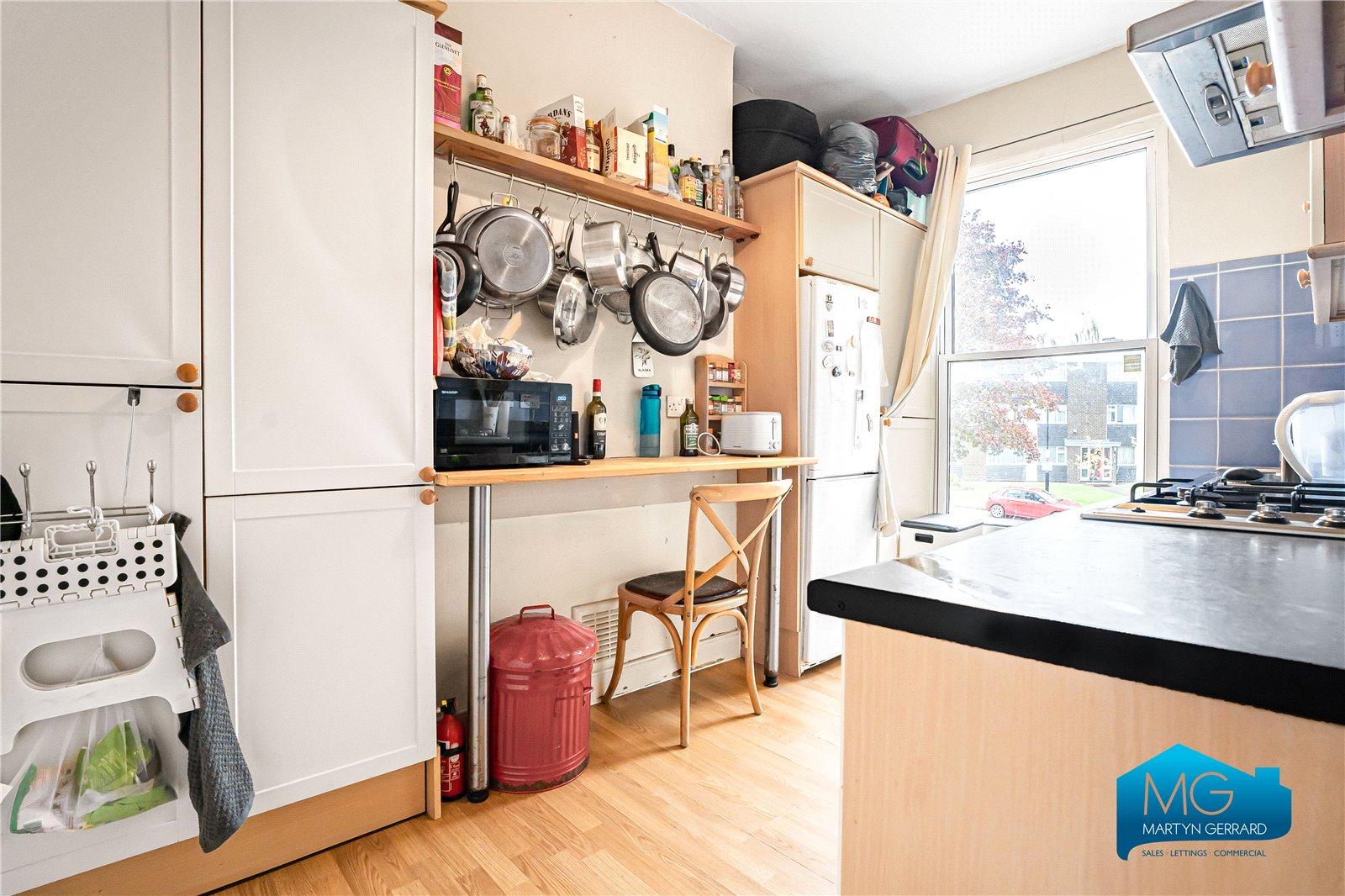 1 bedroom Apartment to rent - Martyn Gerrard