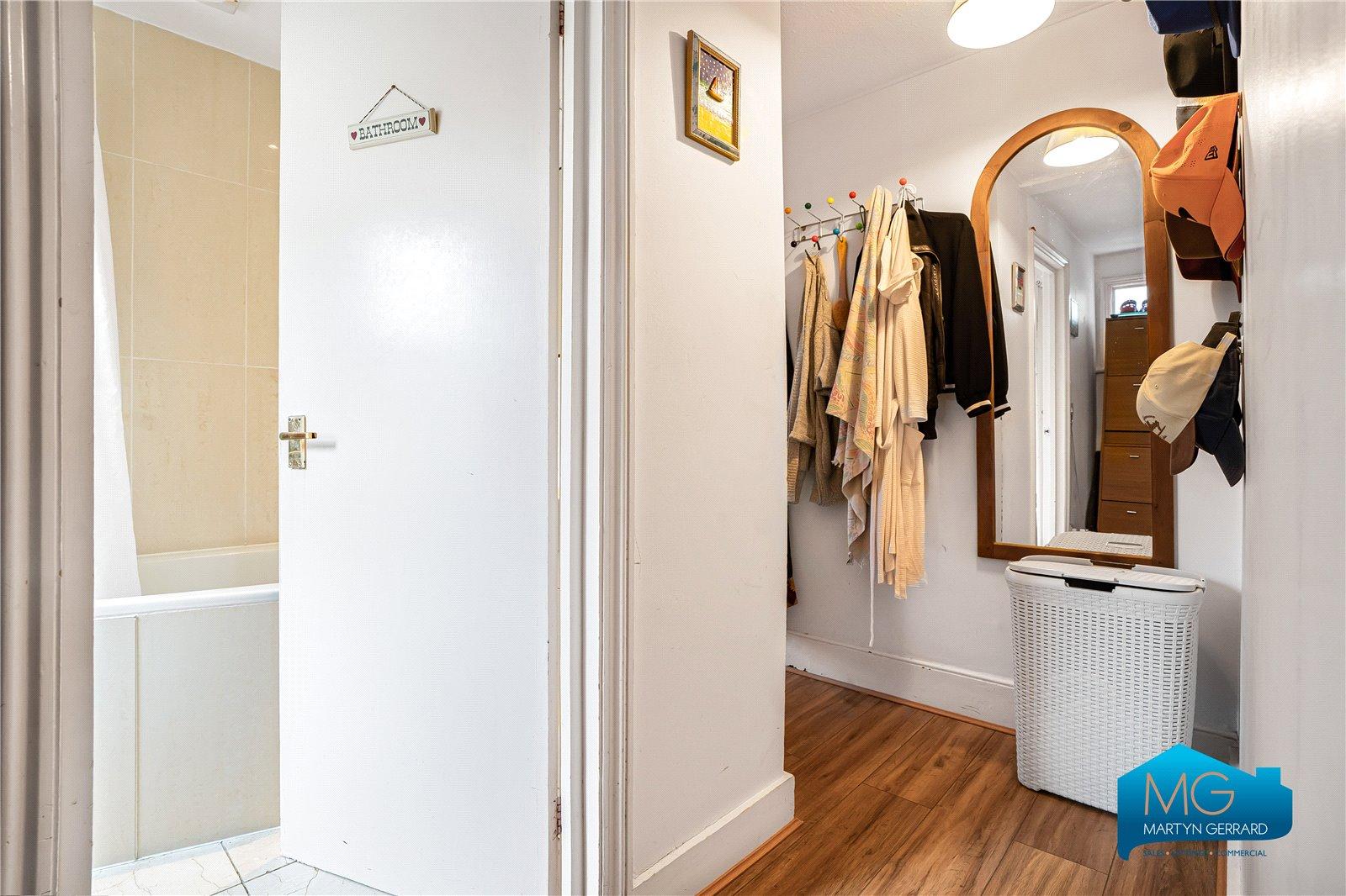1 bedroom Apartment to rent - Martyn Gerrard