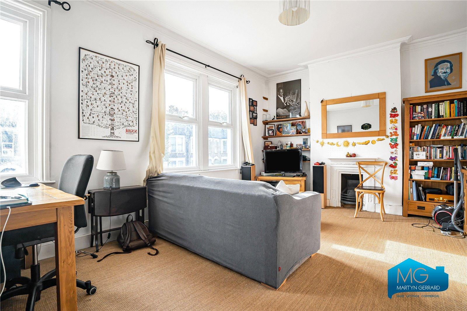 1 bedroom Apartment to rent - Martyn Gerrard