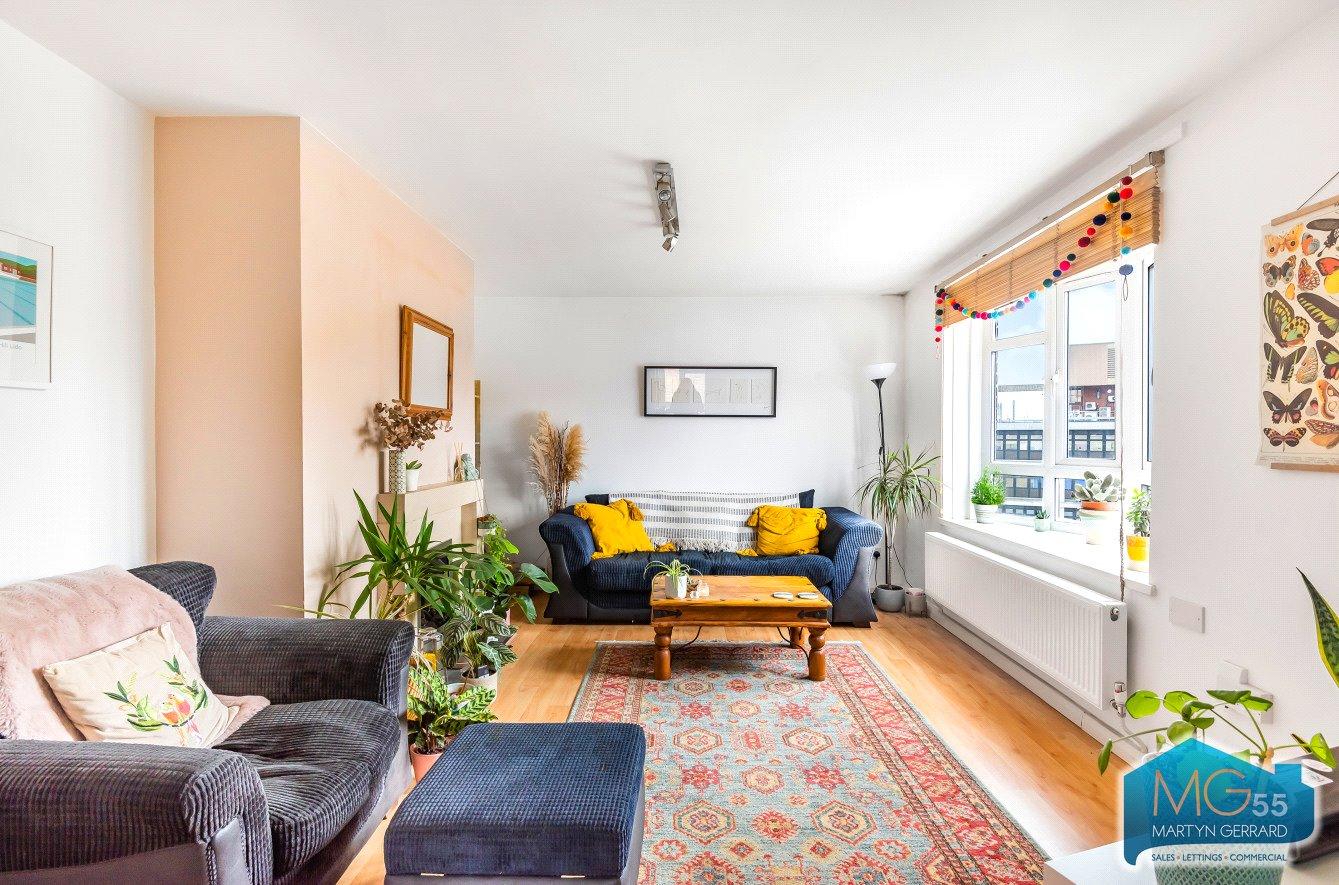 2 bedroom Apartment to rent - Martyn Gerrard