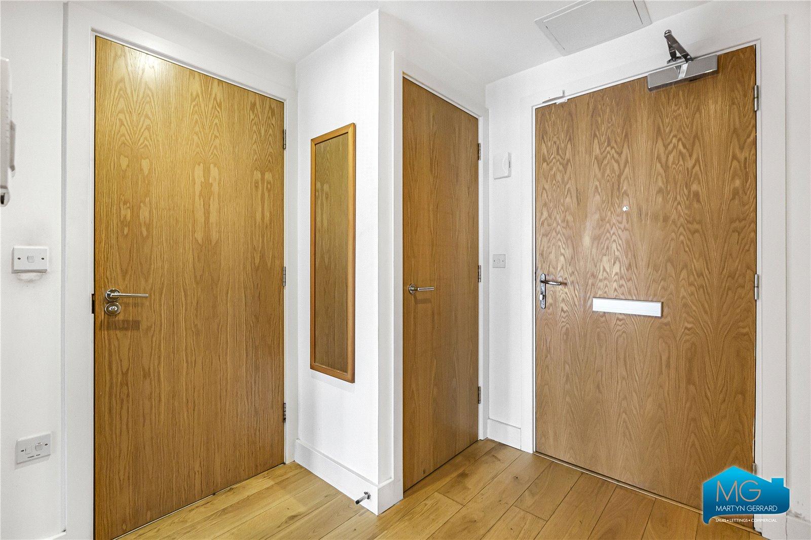 1 bedroom Ground Floor Flat to rent - Martyn Gerrard