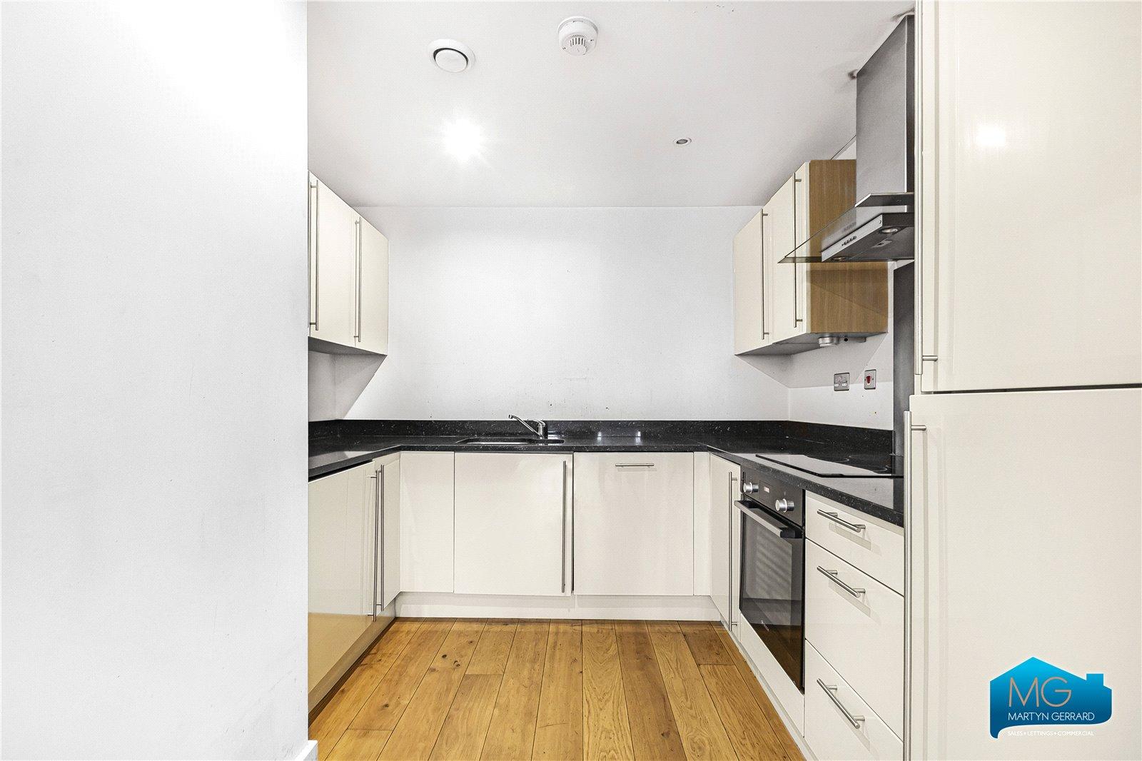 1 bedroom Ground Floor Flat to rent - Martyn Gerrard