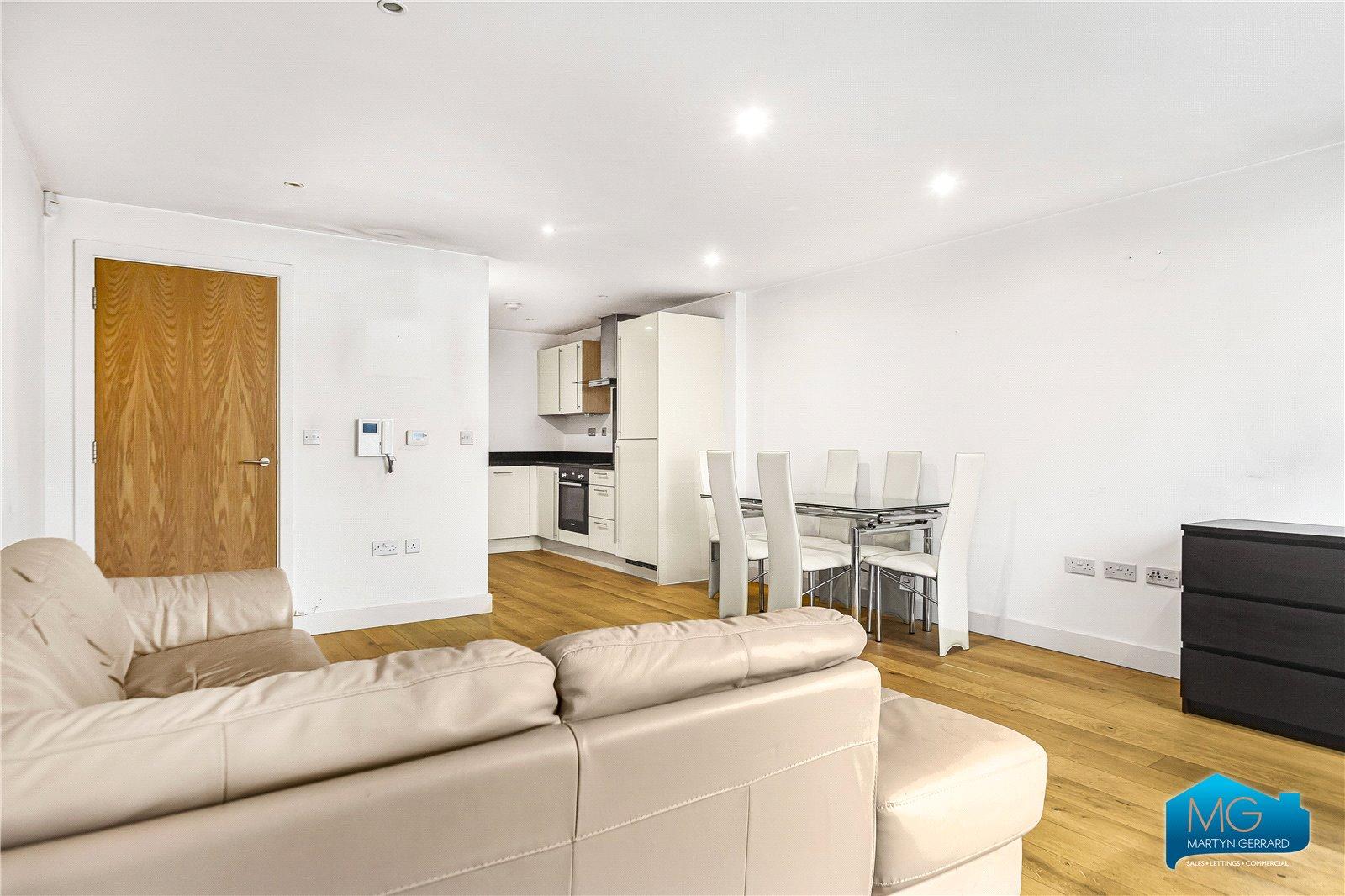 1 bedroom Ground Floor Flat to rent - Martyn Gerrard