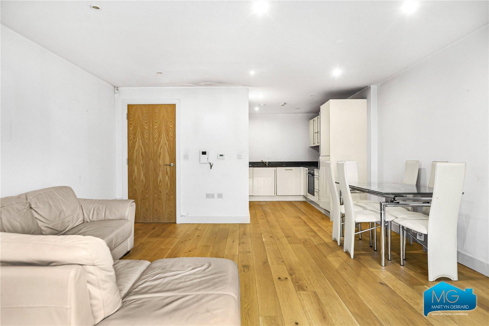 1 bedroom Ground Floor Flat to rent - Martyn Gerrard