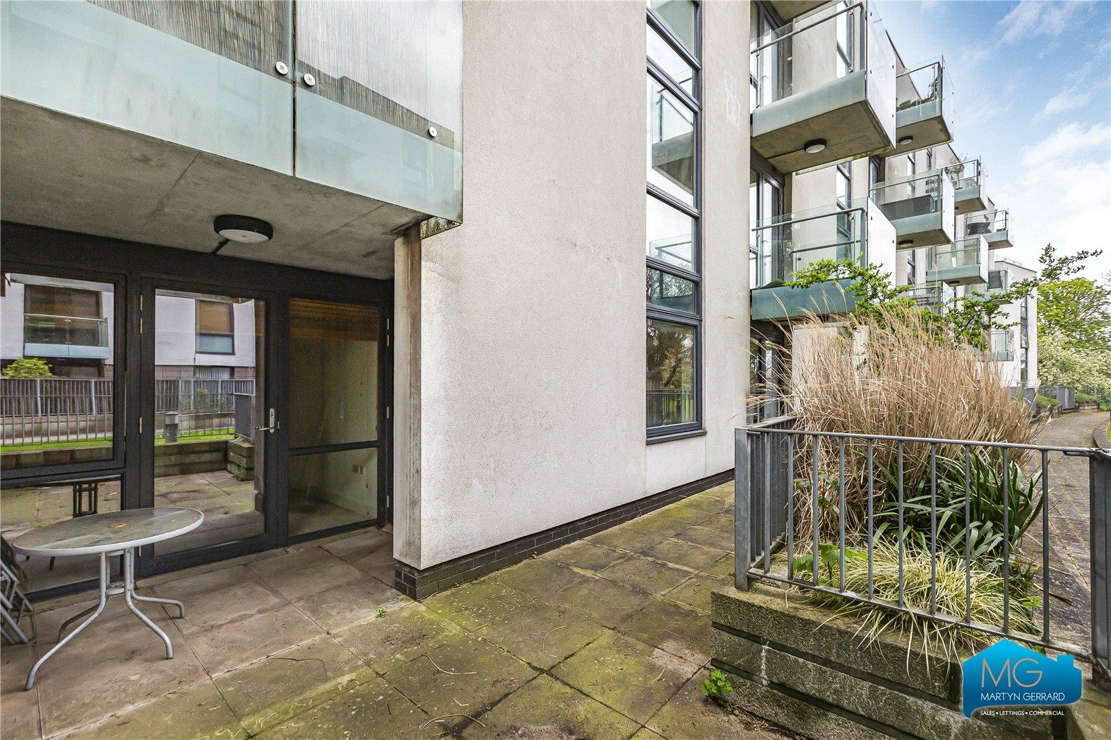 1 bedroom Ground Floor Flat to rent - Martyn Gerrard