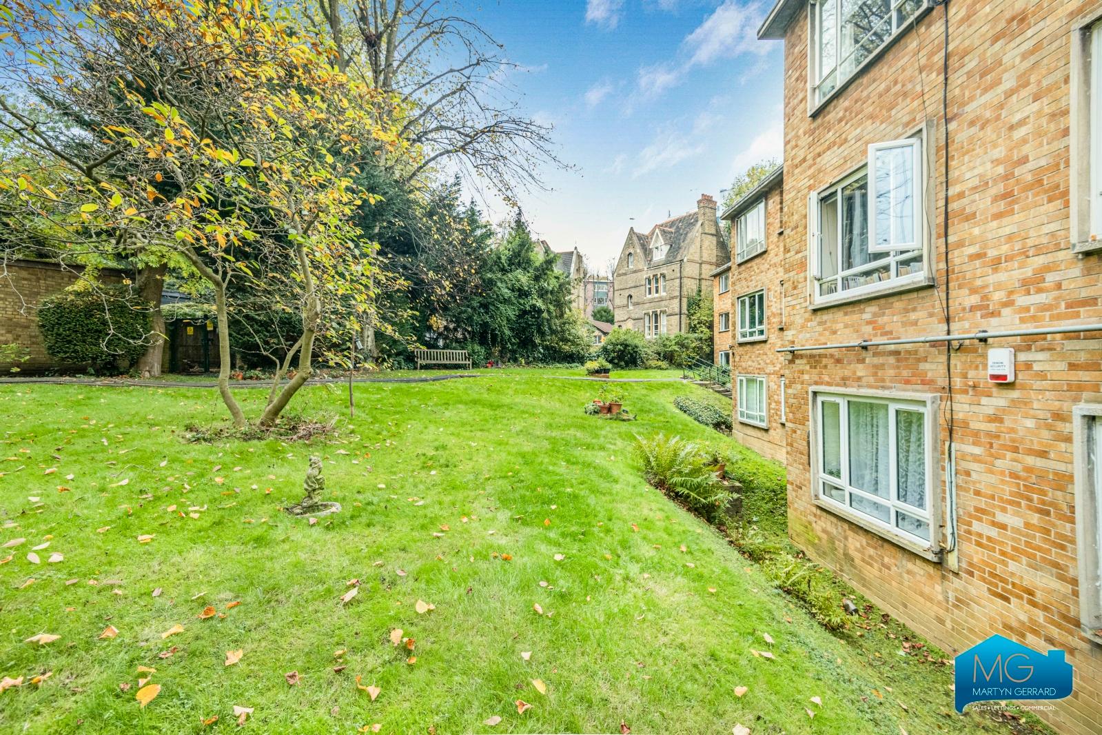 1 bedroom Ground Floor Flat to rent - Martyn Gerrard