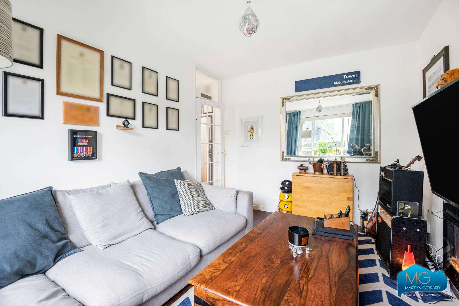 1 bedroom Ground Floor Flat to rent - Martyn Gerrard