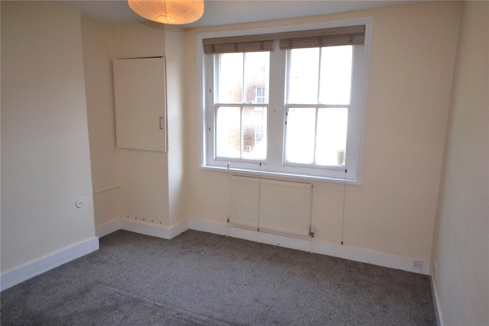 1 bedroom Apartment to rent - Martyn Gerrard