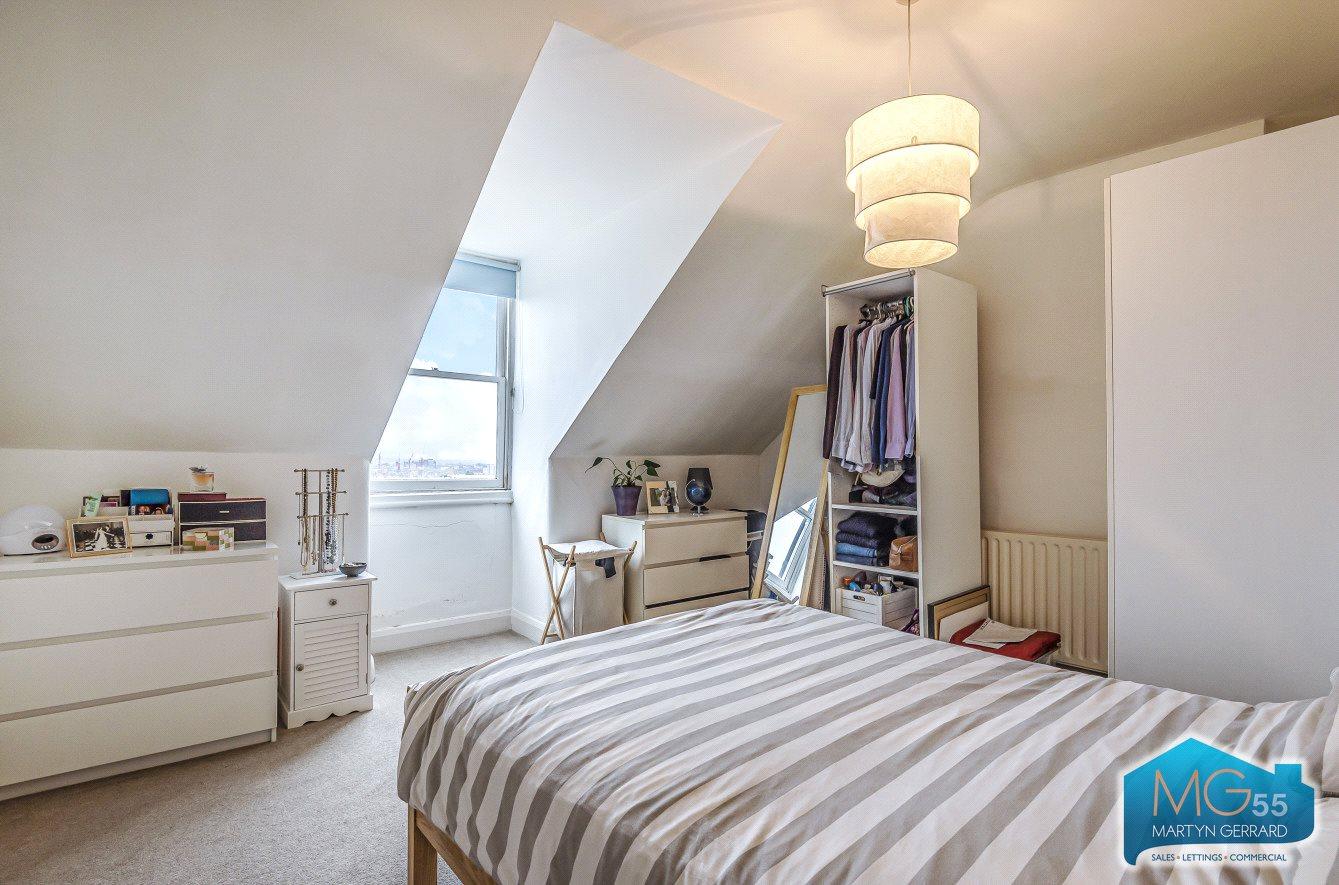 1 bedroom Apartment to rent - Martyn Gerrard
