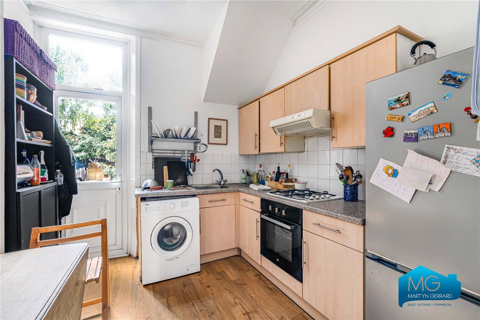1 bedroom Ground Floor Flat to rent - Martyn Gerrard