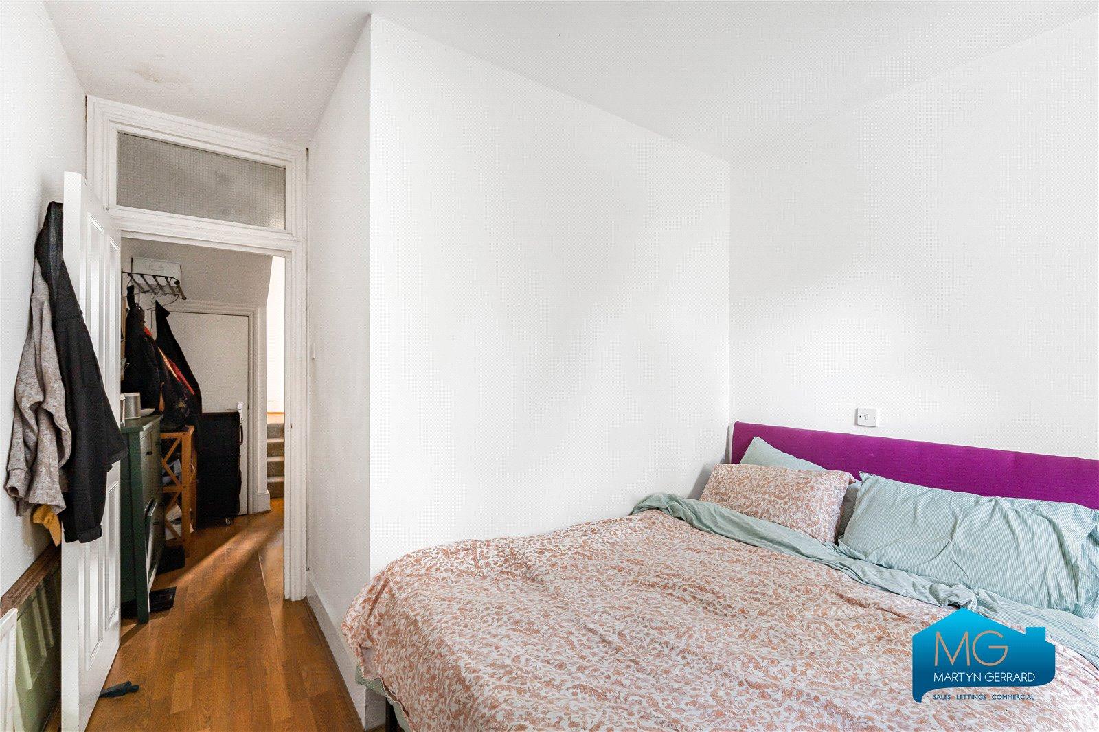 1 bedroom Ground Floor Flat to rent - Martyn Gerrard