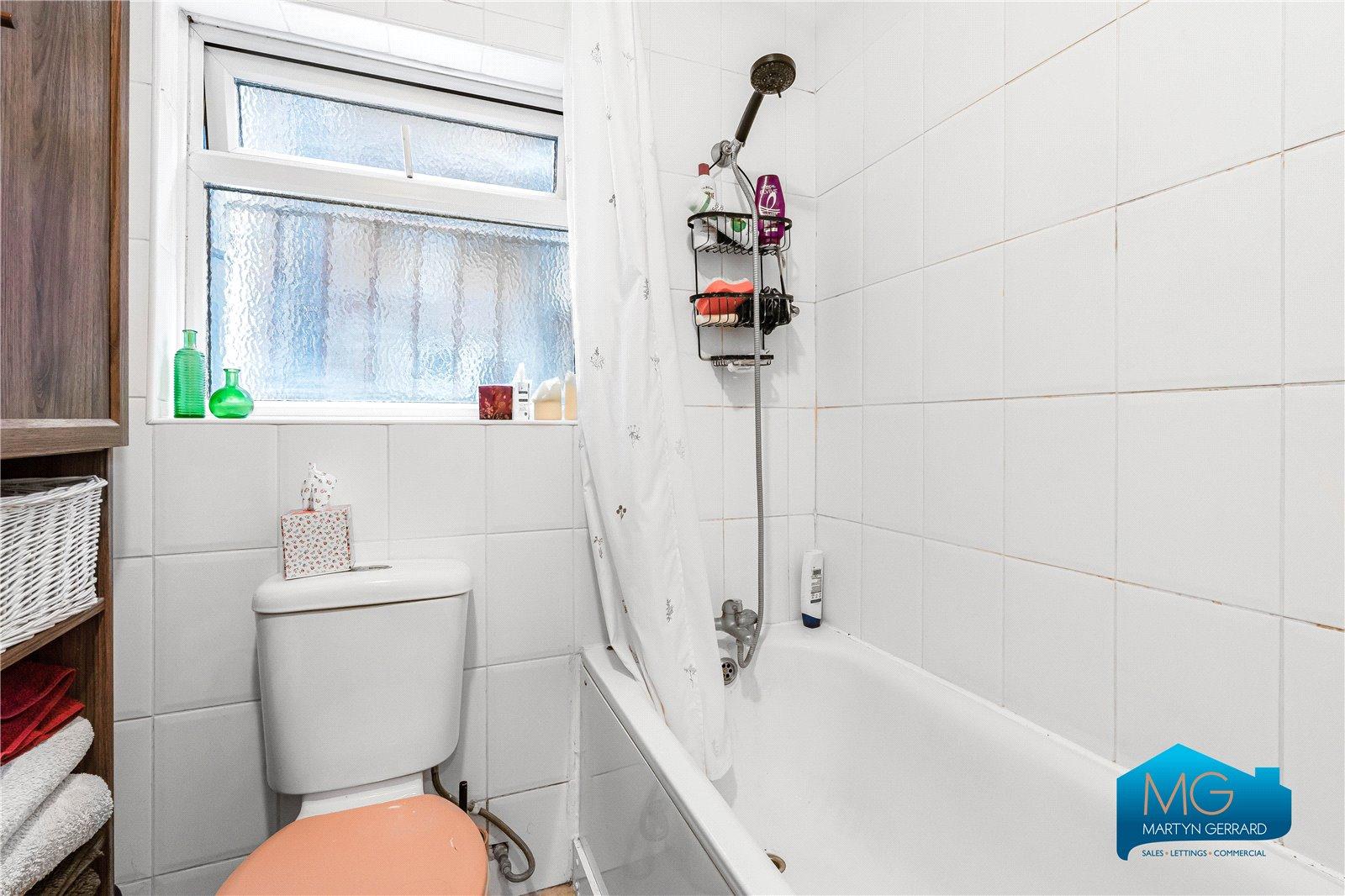 1 bedroom Ground Floor Flat to rent - Martyn Gerrard