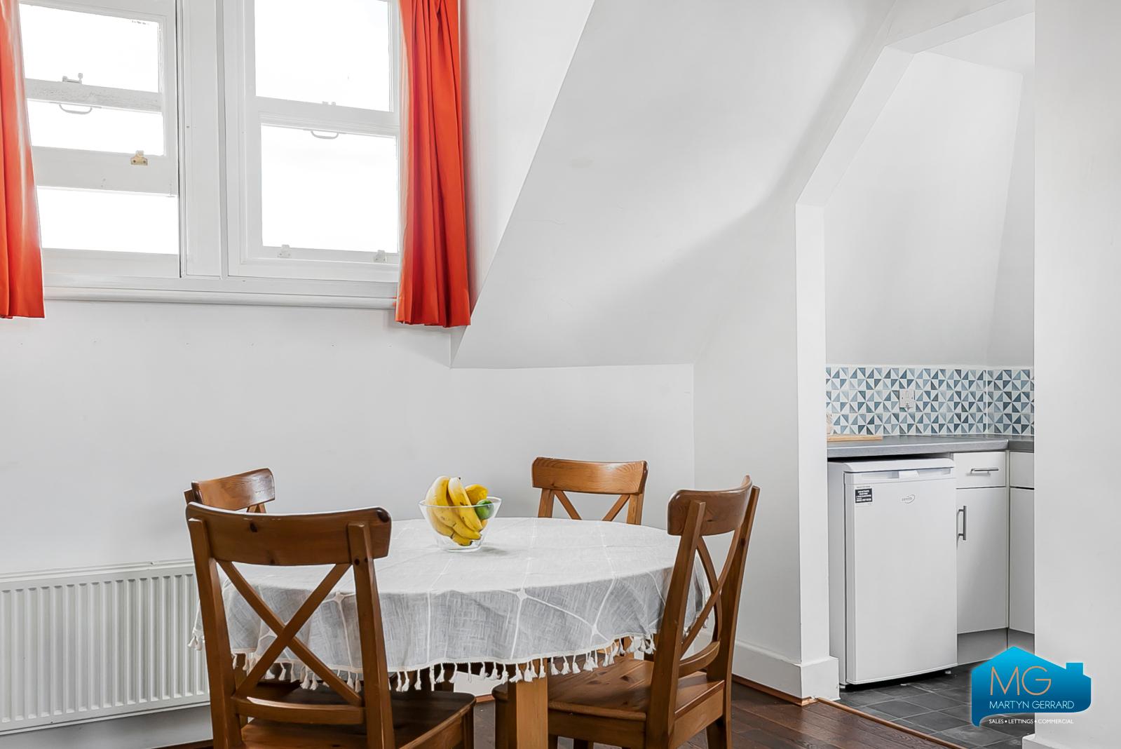 1 bedroom Apartment to rent - Martyn Gerrard