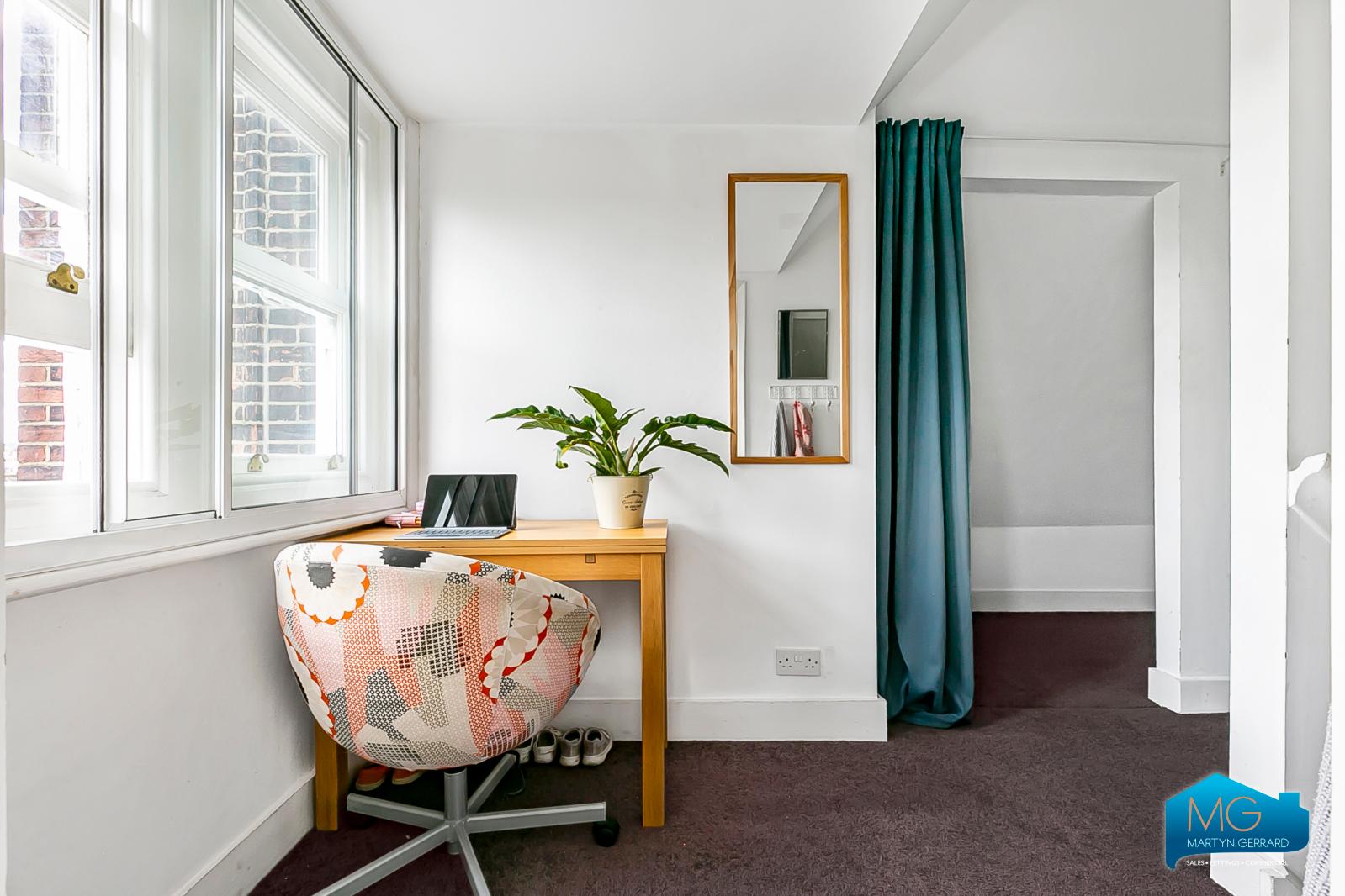 1 bedroom Apartment to rent - Martyn Gerrard