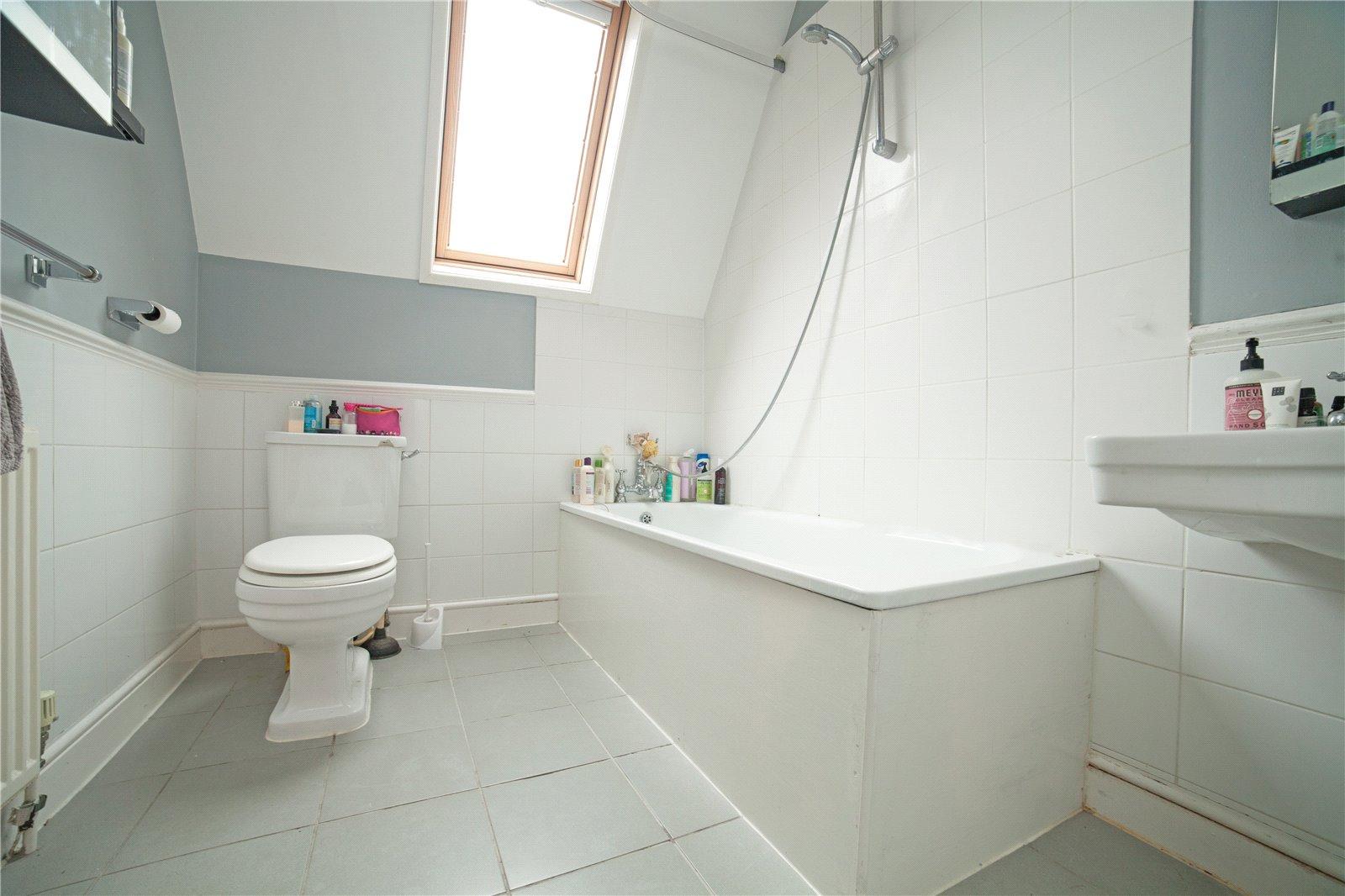 2 bedroom Apartment to rent - Martyn Gerrard