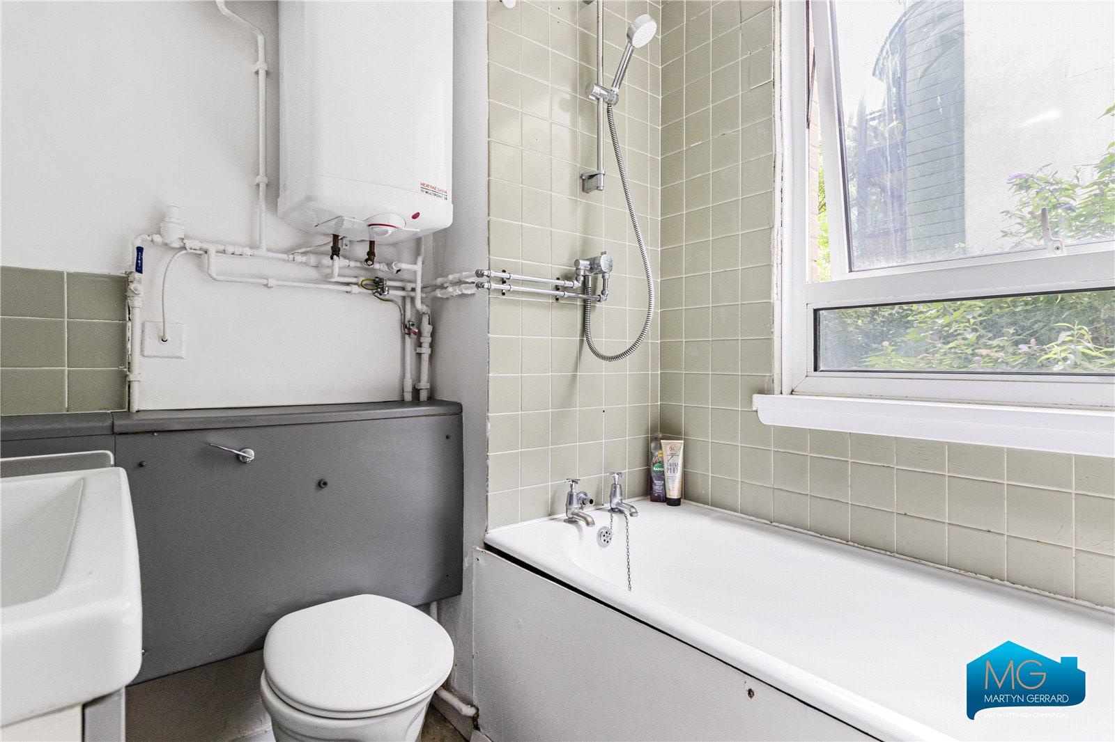 1 bedroom Apartment to rent - Martyn Gerrard
