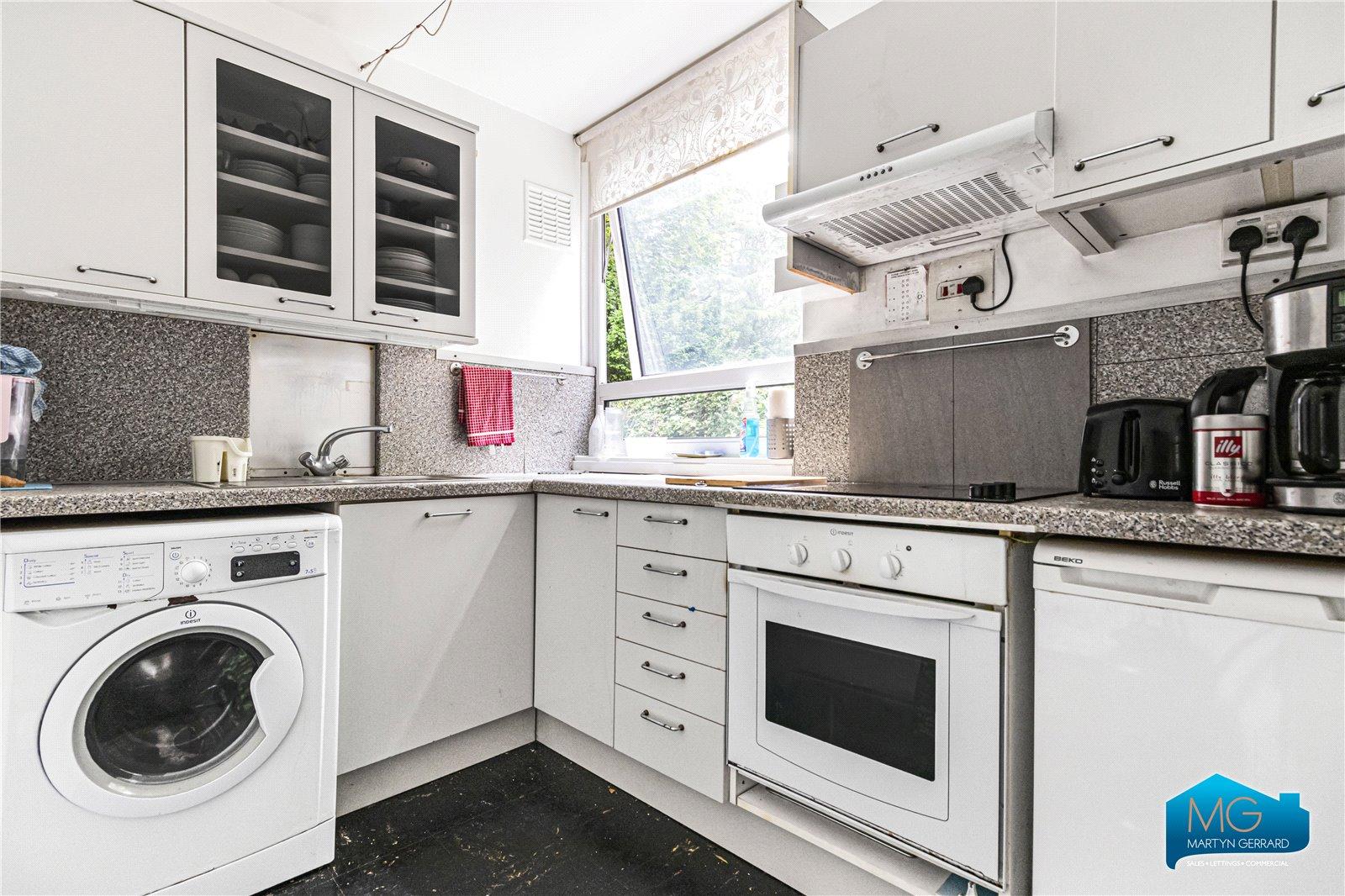 1 bedroom Apartment to rent - Martyn Gerrard