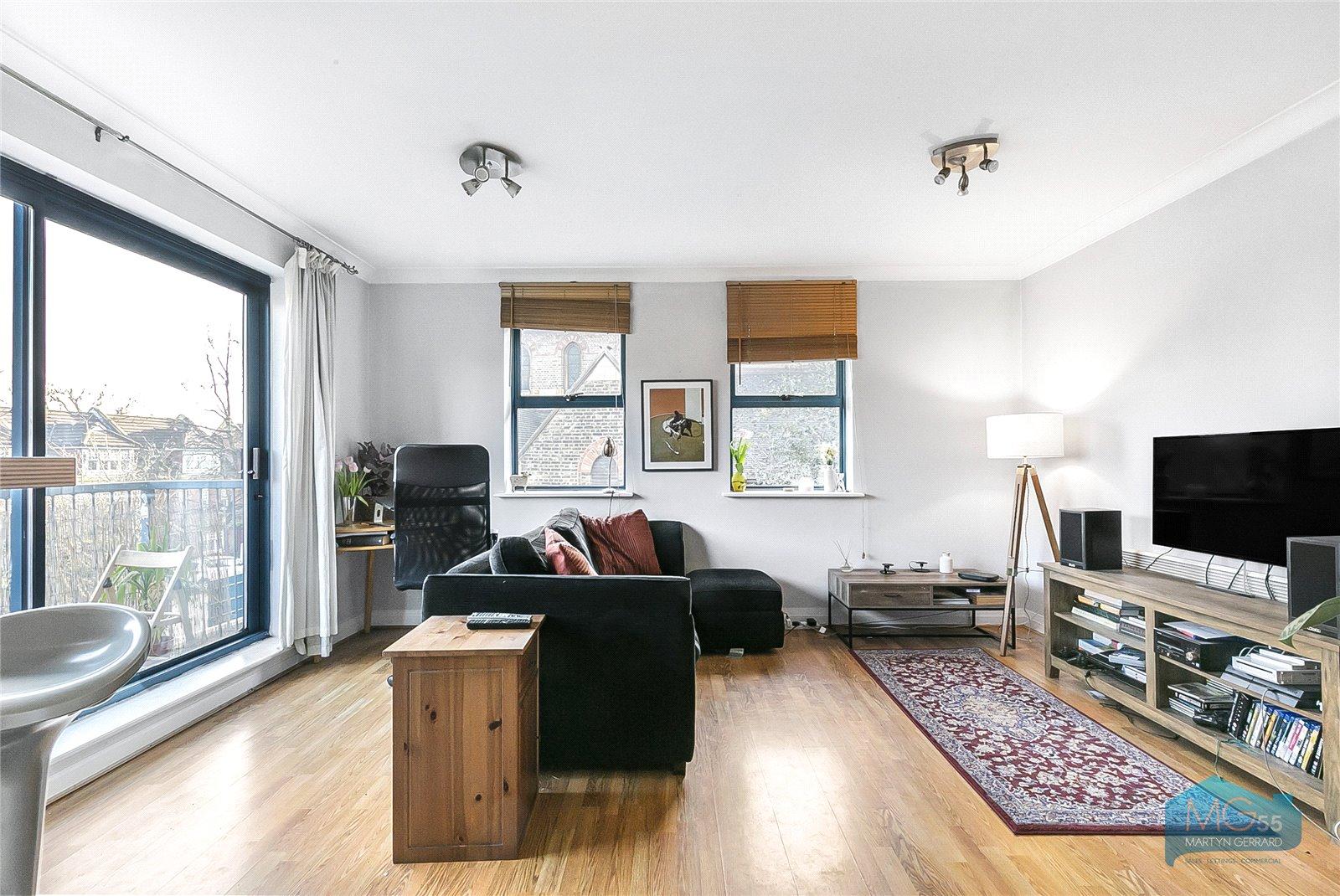 2 bedroom Apartment to rent - Martyn Gerrard