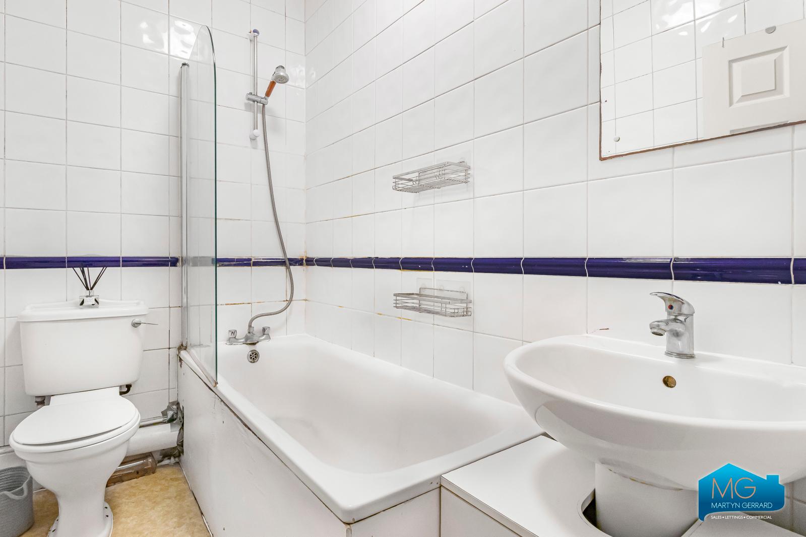 2 bedroom Apartment to rent - Martyn Gerrard