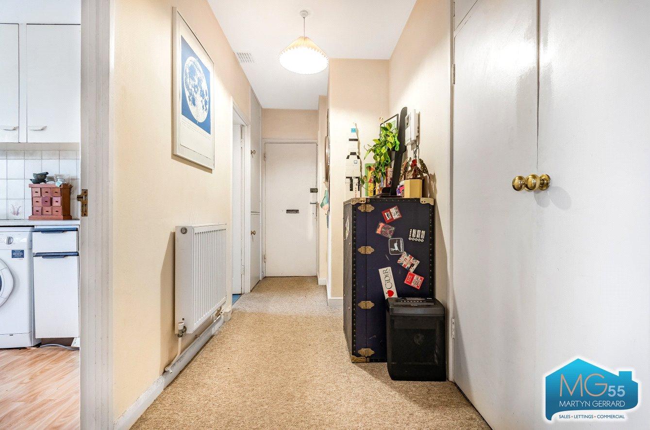 1 bedroom Apartment to rent - Martyn Gerrard