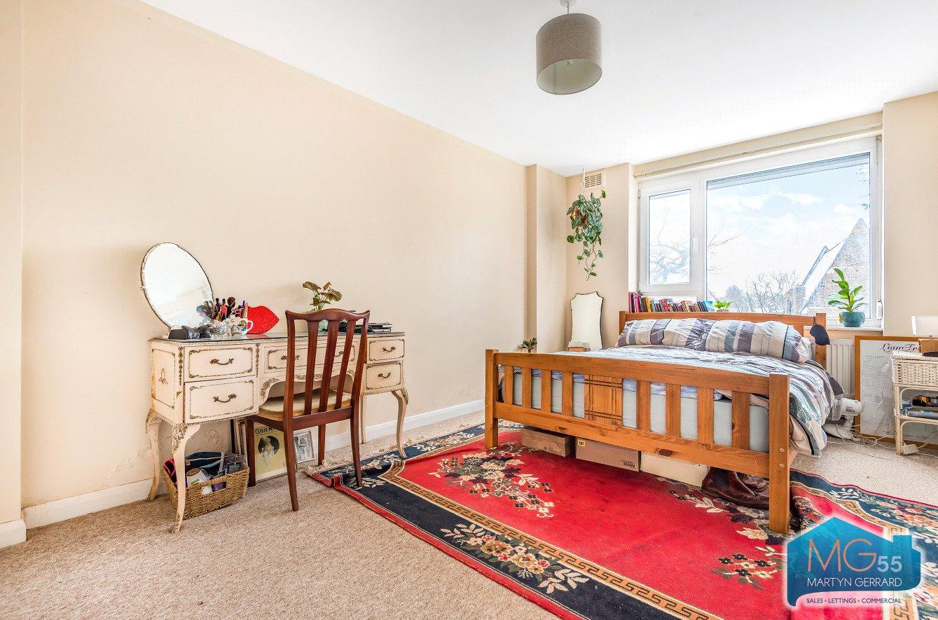 1 bedroom Apartment to rent - Martyn Gerrard