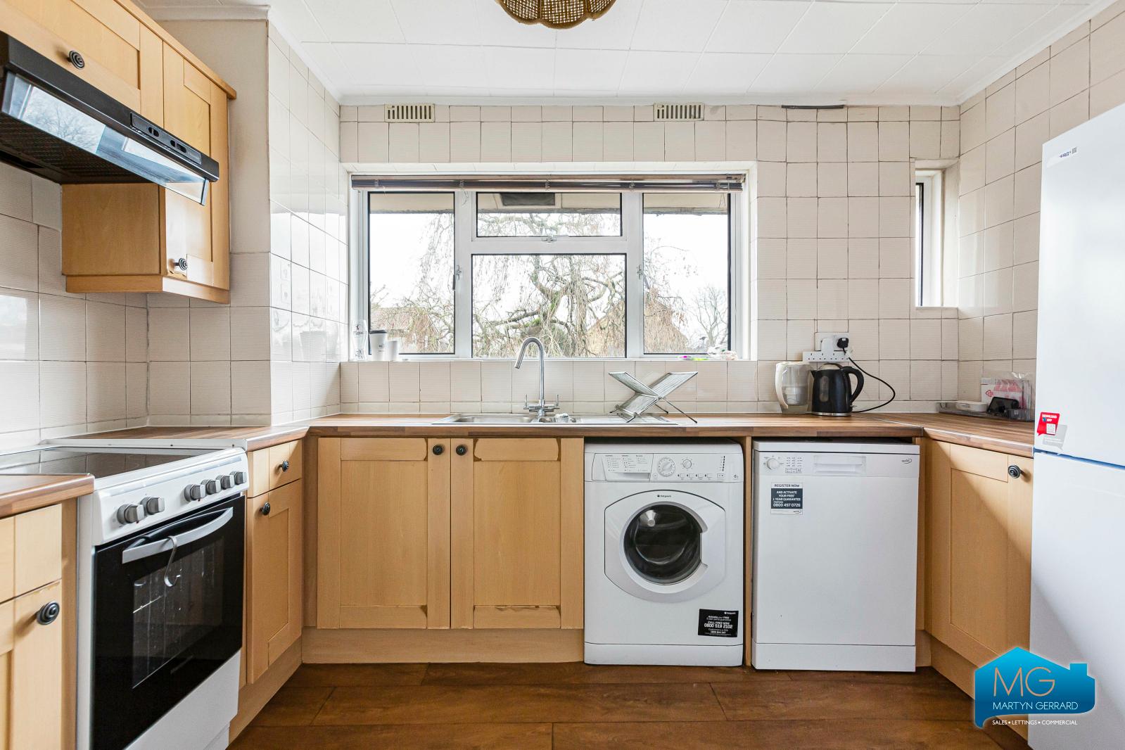 4 bedroom Apartment to rent - Martyn Gerrard