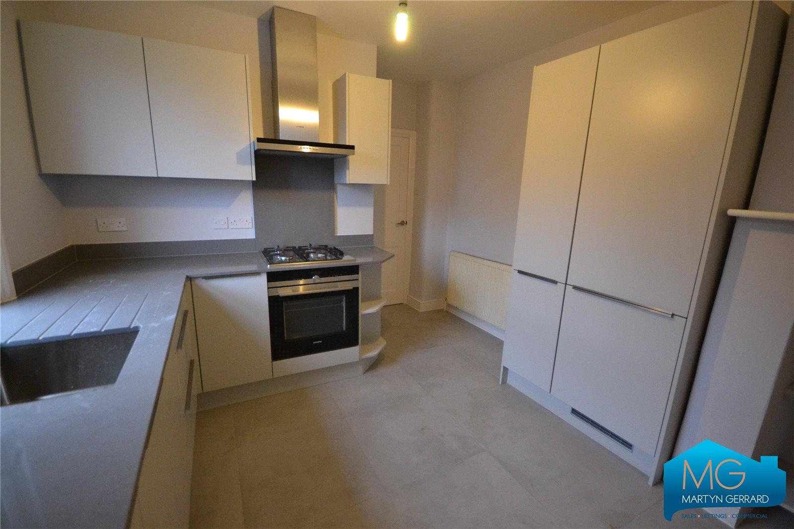 3 bedroom Apartment to rent - Martyn Gerrard