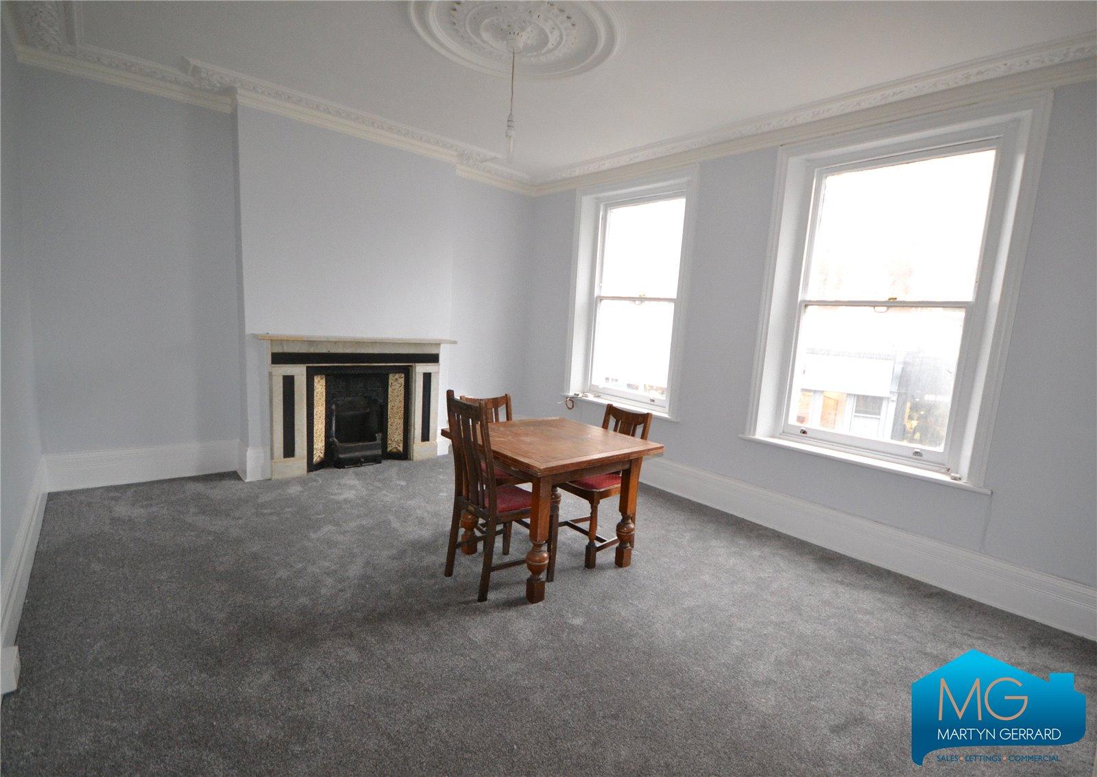 3 bedroom Apartment to rent + ' - Martyn Gerrard