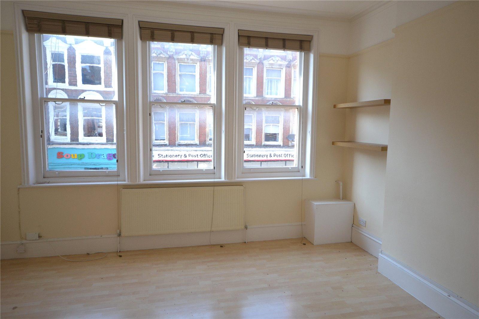 1 bedroom Apartment to rent + ' - Martyn Gerrard