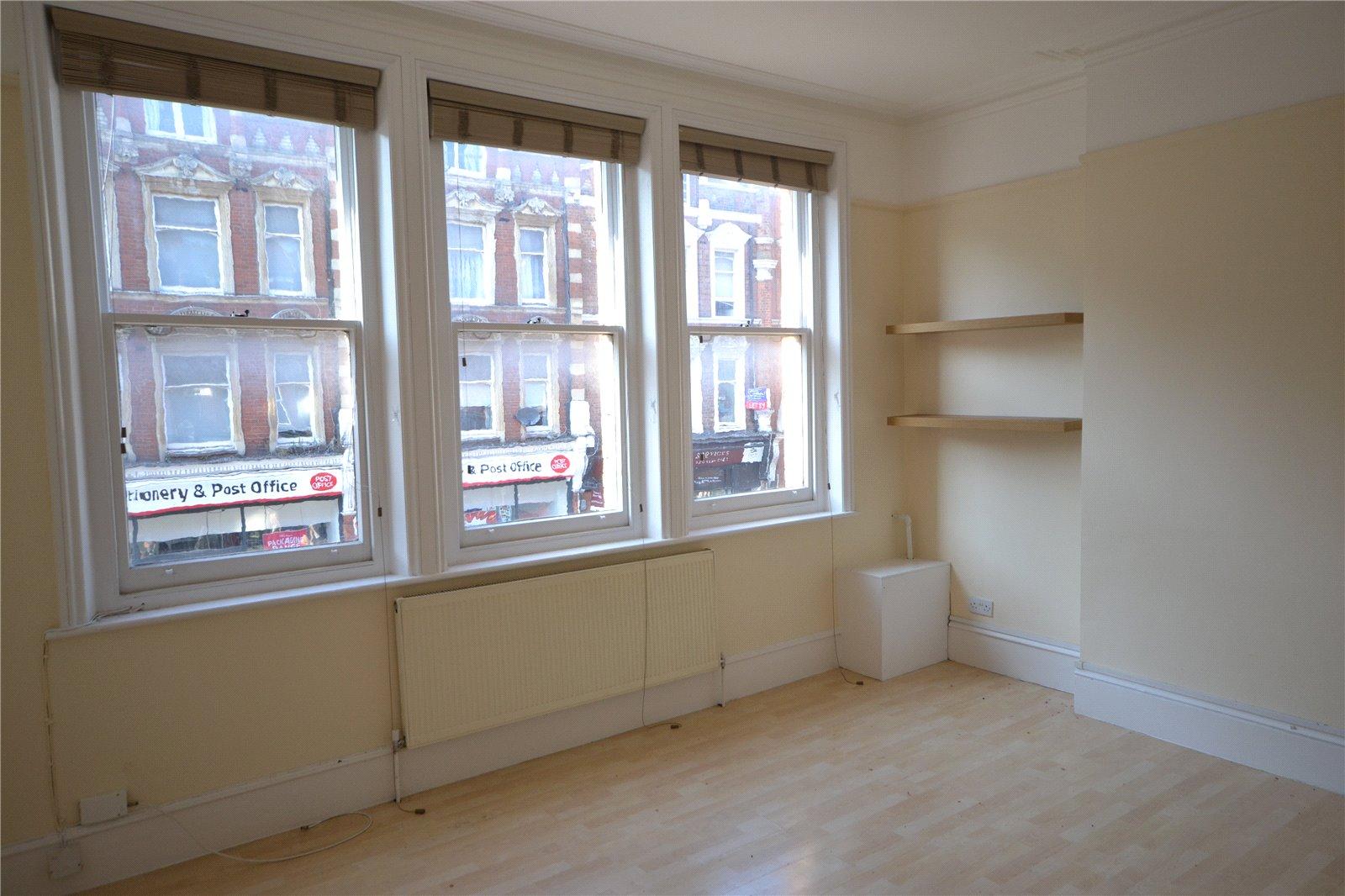 1 bedroom Apartment to rent + ' - Martyn Gerrard