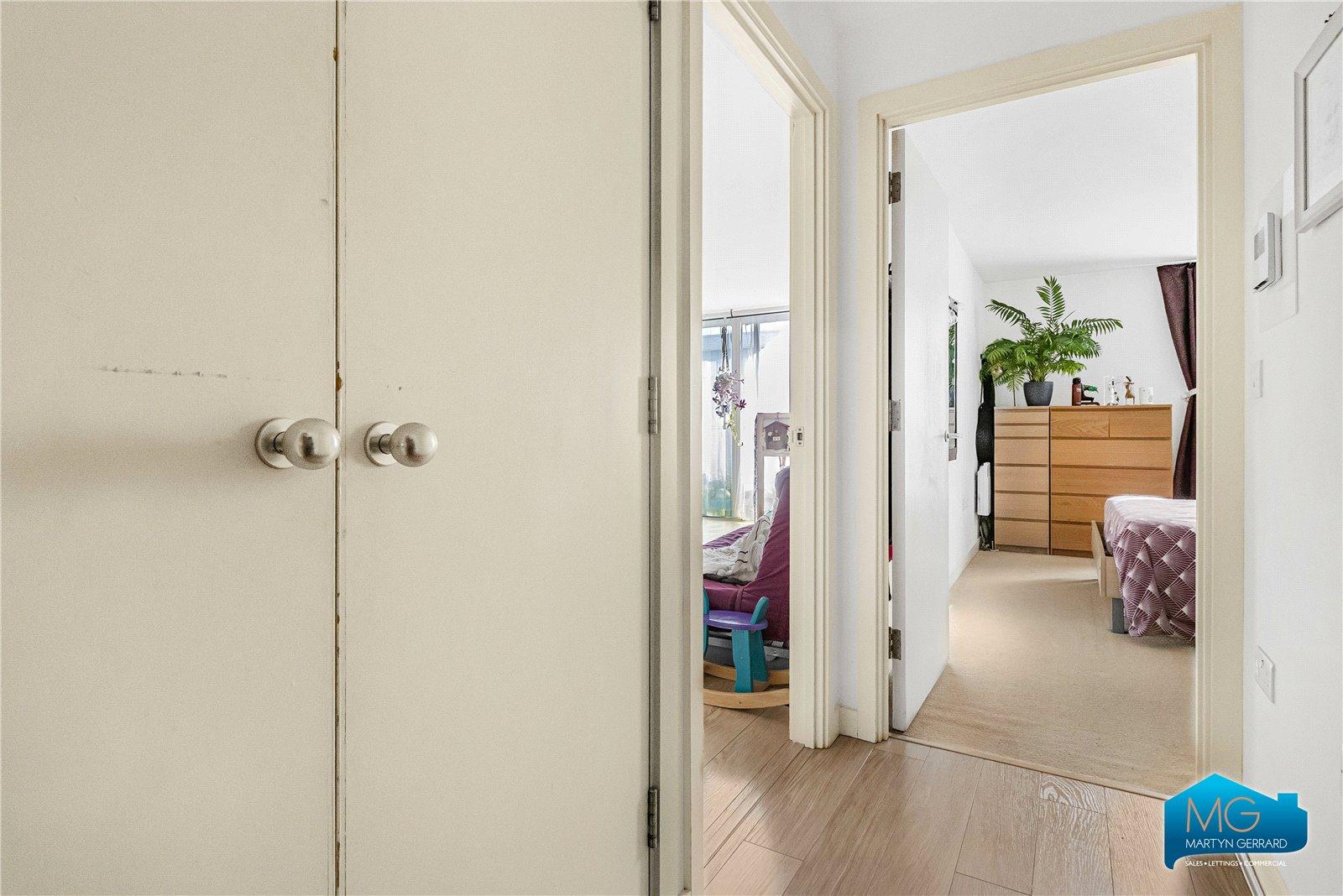1 bedroom Apartment to rent - Martyn Gerrard