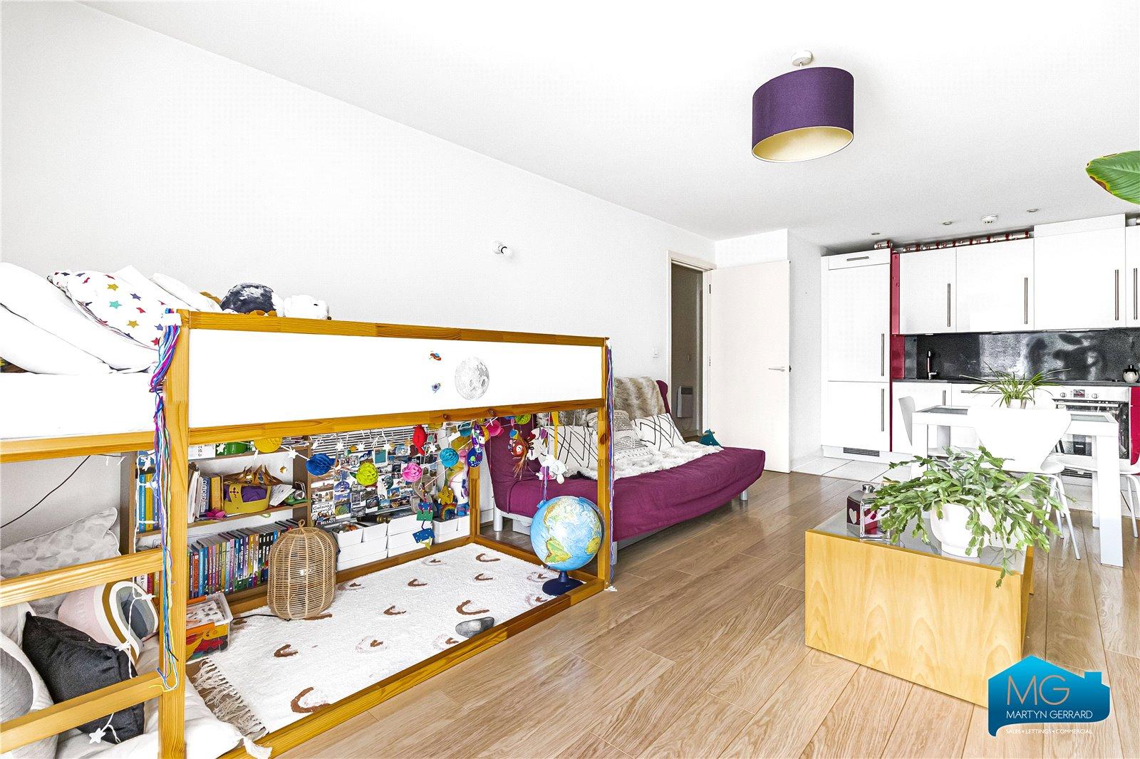 1 bedroom Apartment to rent - Martyn Gerrard