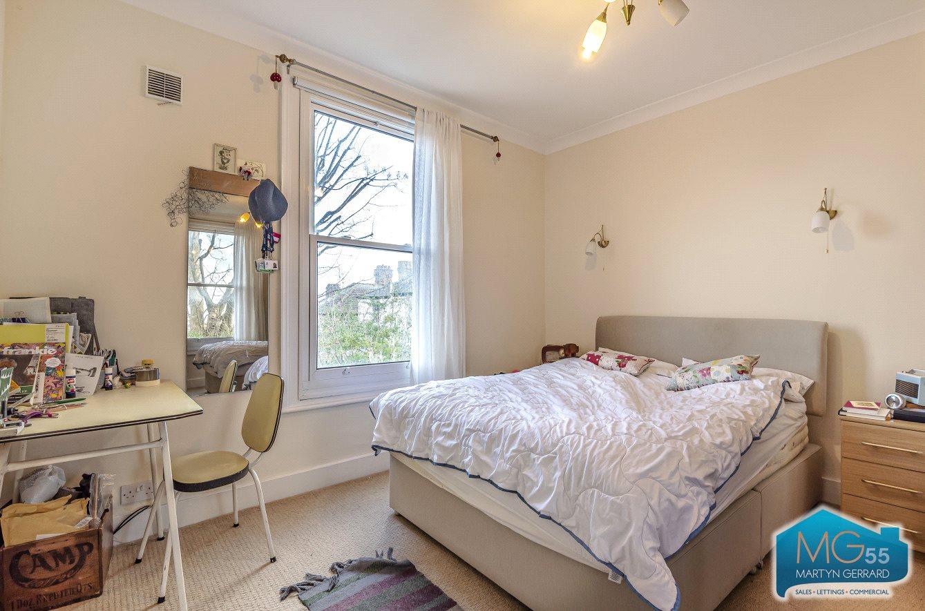 2 bedroom Terraced House to rent - Martyn Gerrard